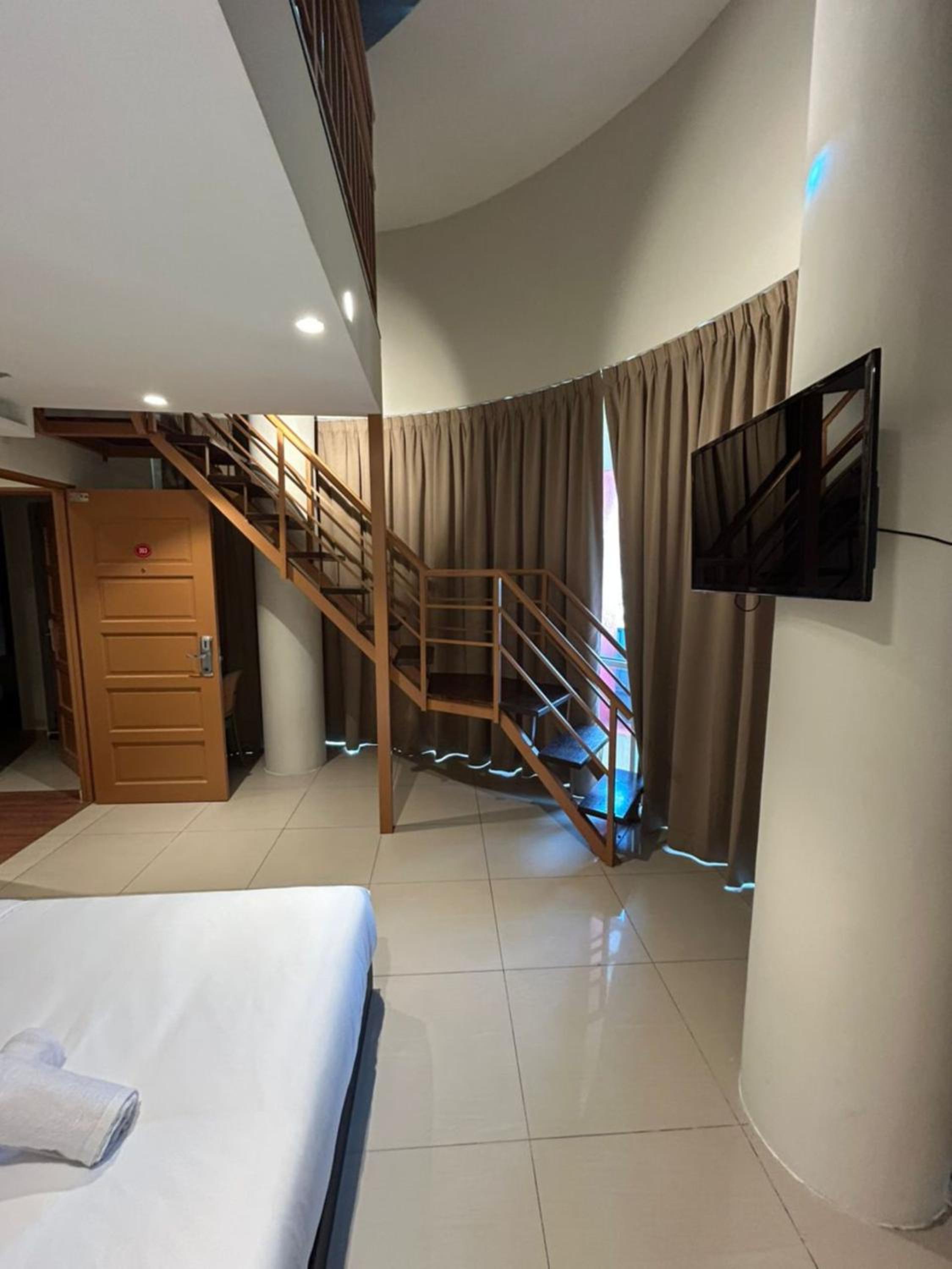Duplex Studio - Photo 3