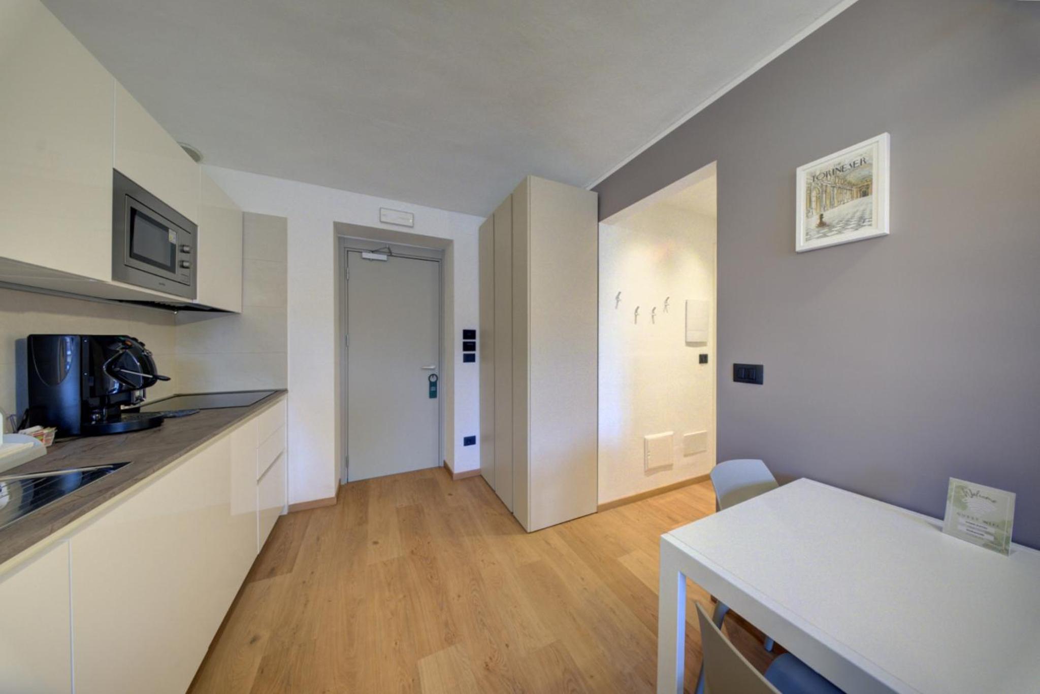 Deluxe Apartment photo 2