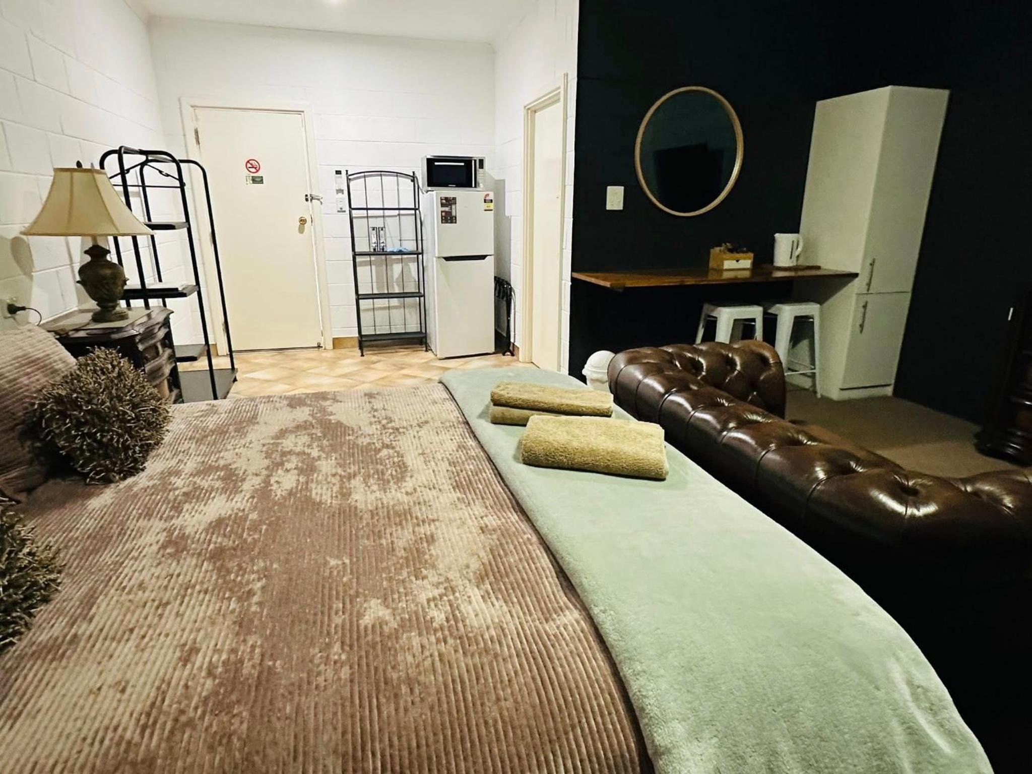 Deluxe King Room