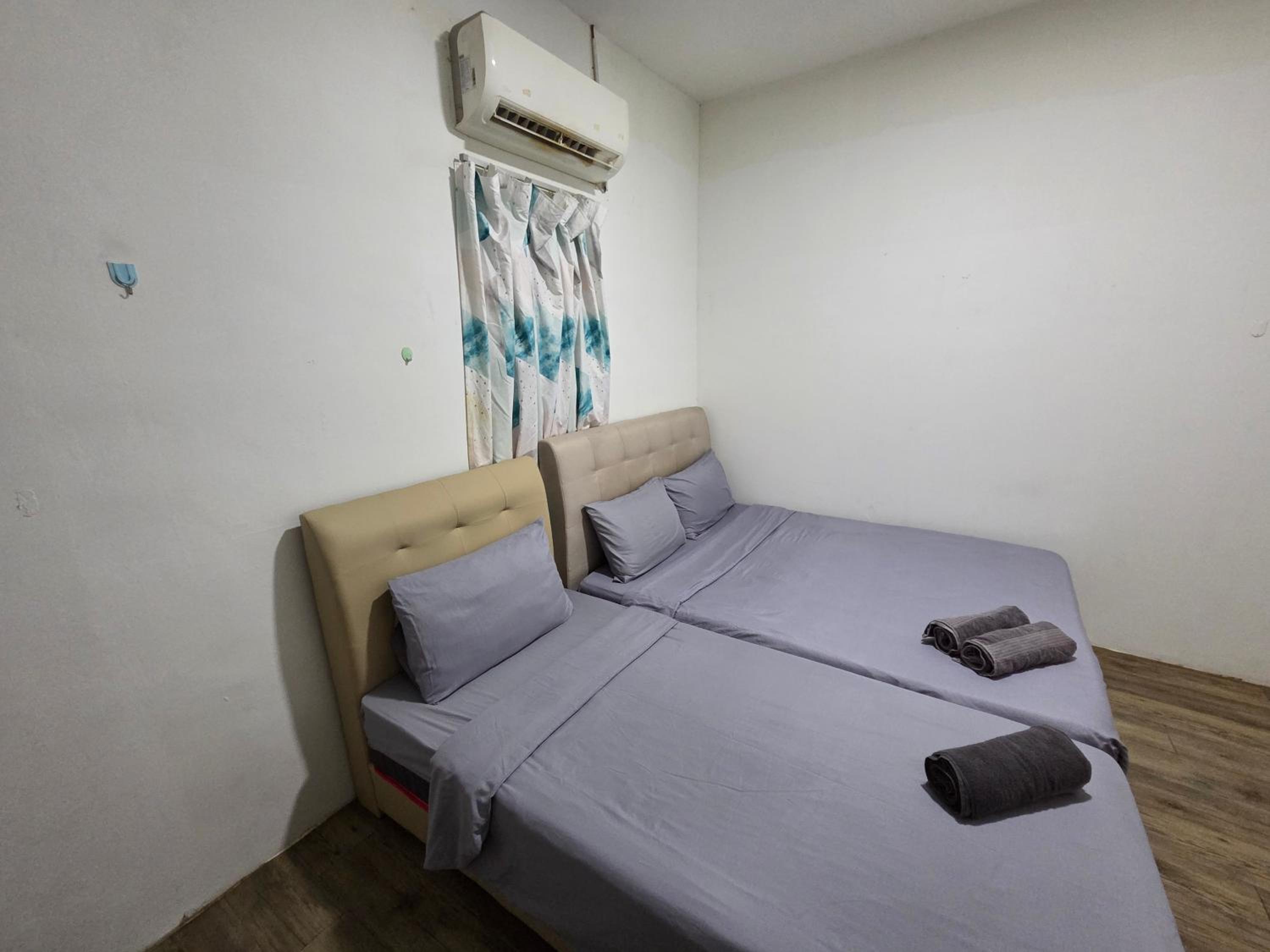 Triple Room with Shared Bathroom photo 3