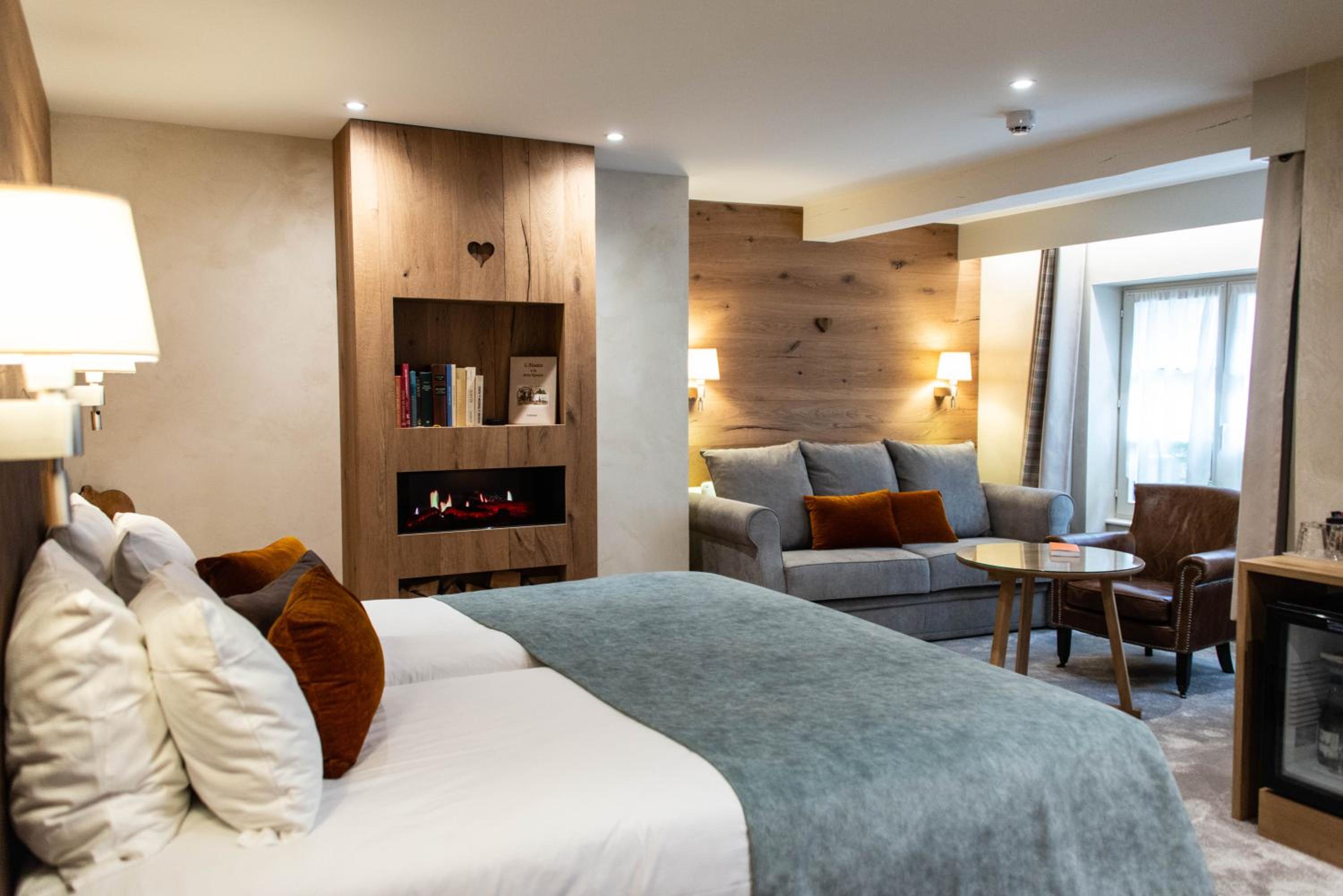 Junior Suite with Shower - Photo 3