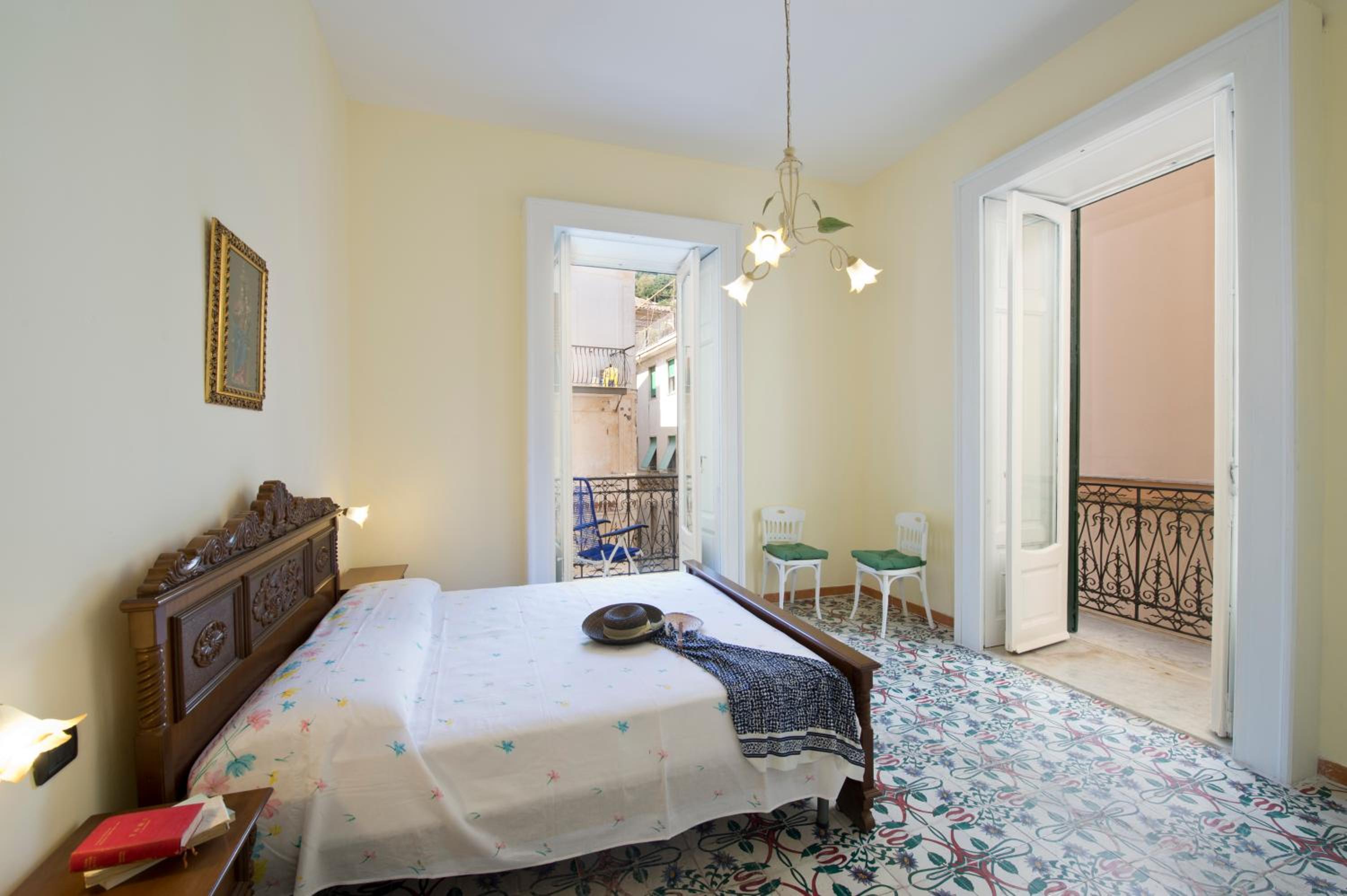 One-Bedroom Apartment with Balcony photo 1