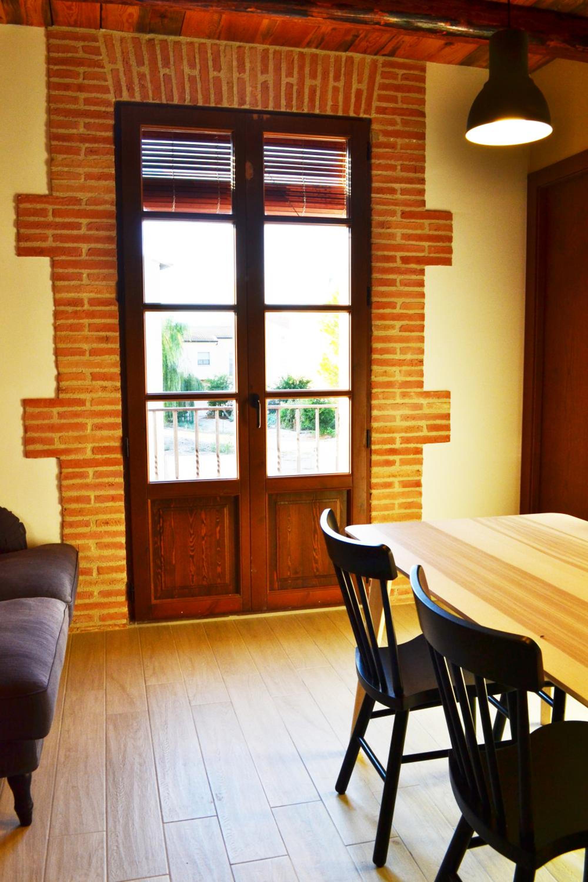Three-Bedroom Apartment - Photo 10