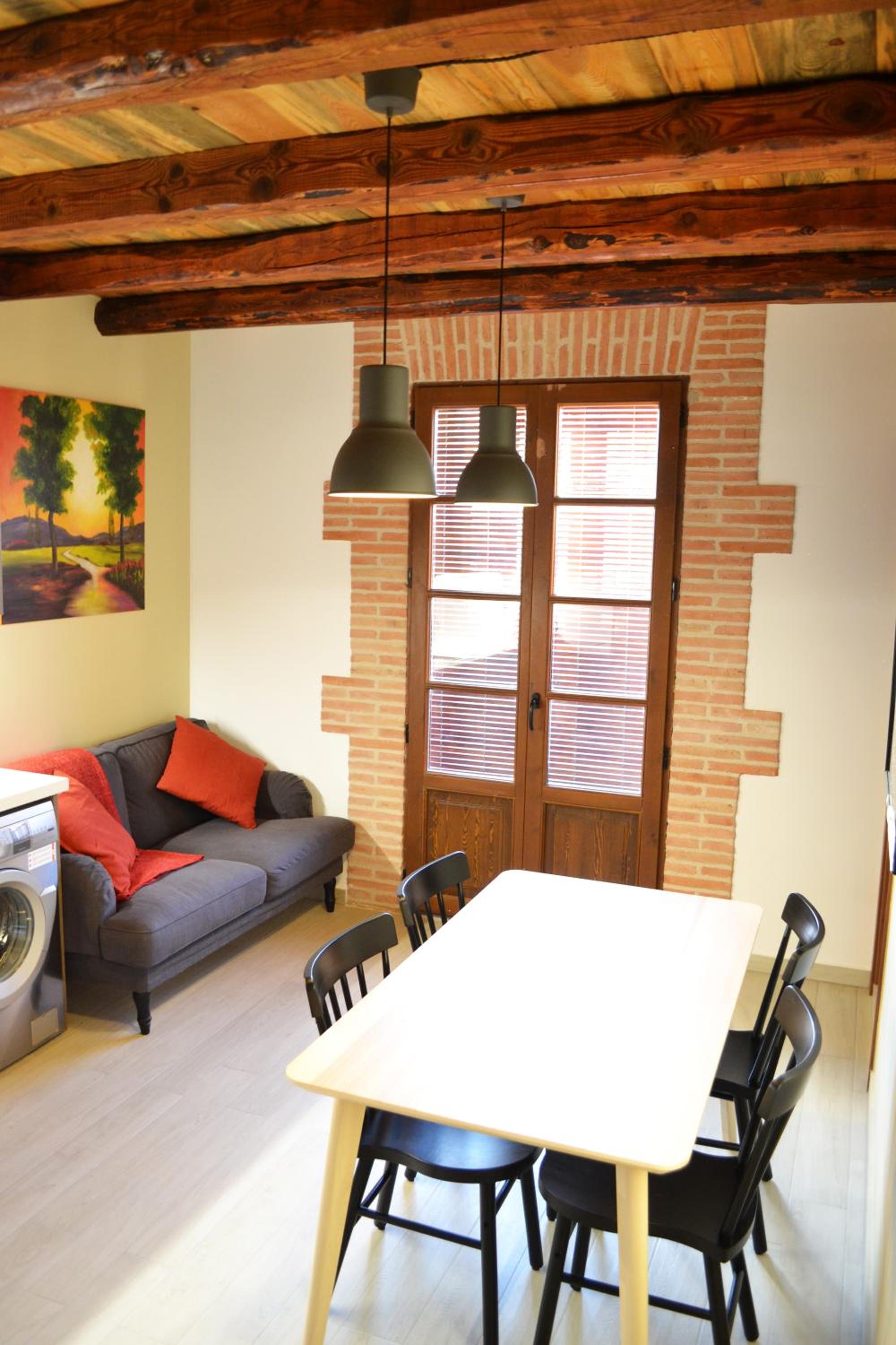 Three-Bedroom Apartment - Photo 5