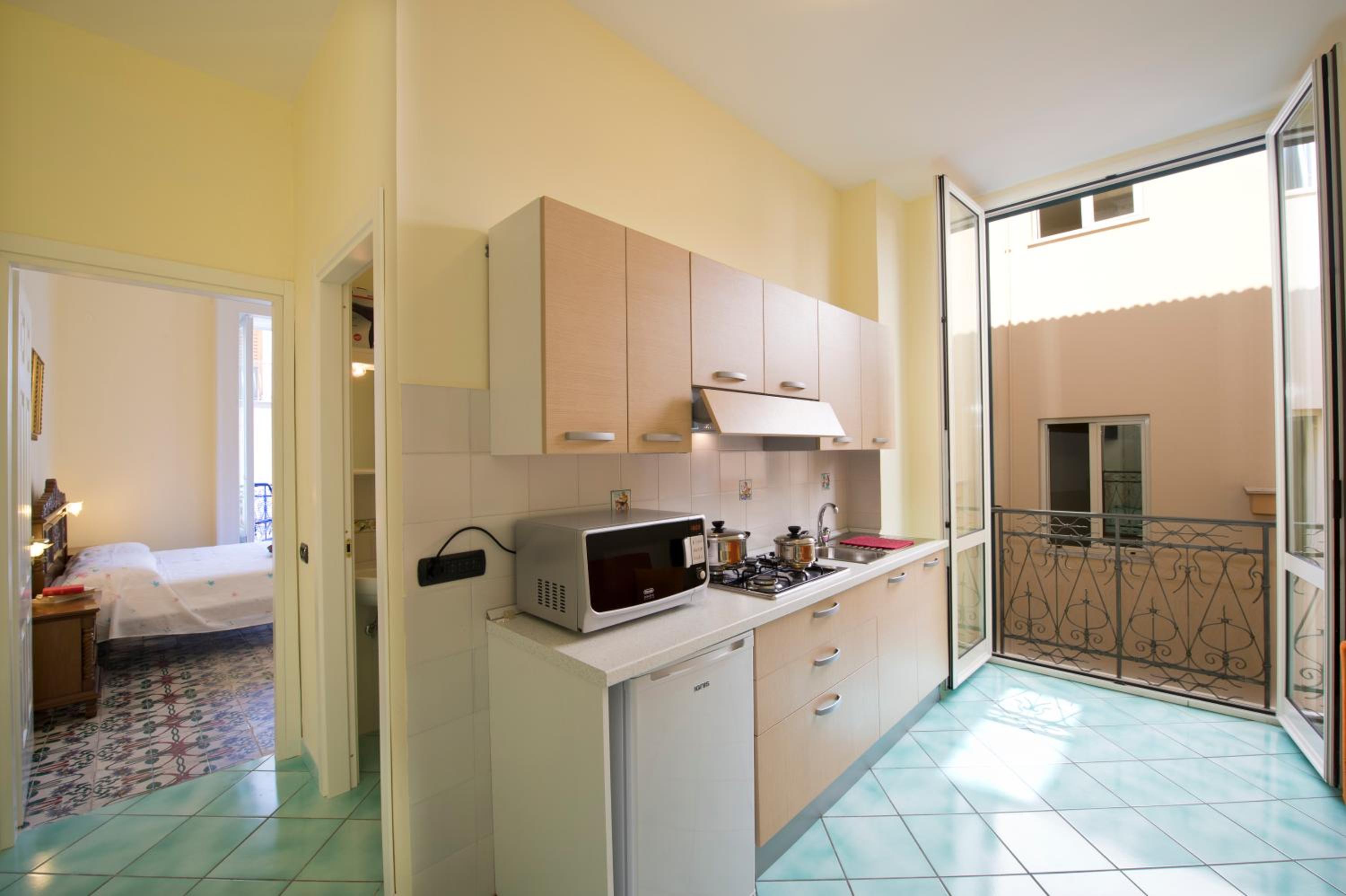 One-Bedroom Apartment with Balcony photo 3