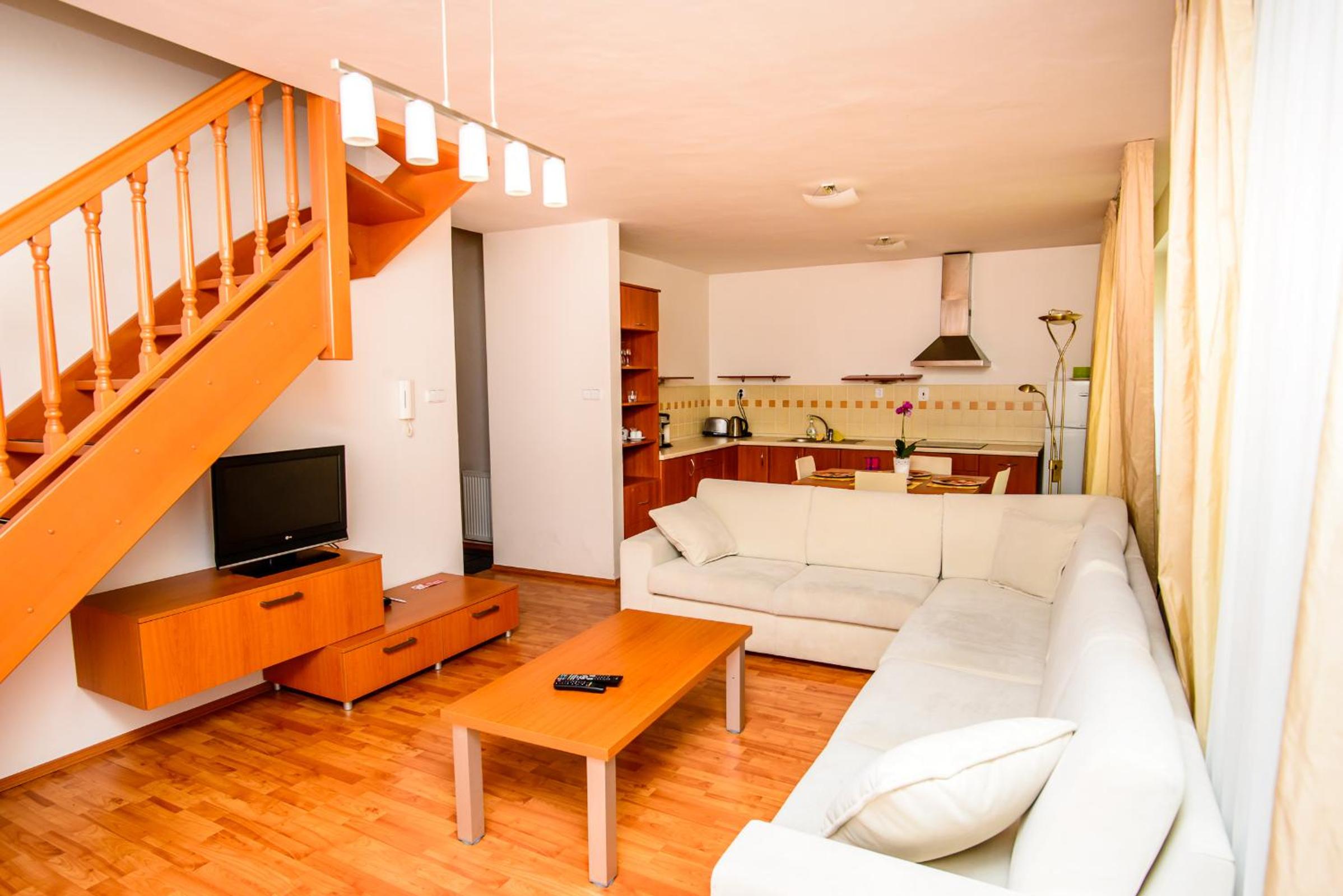 Apartment - Photo 8