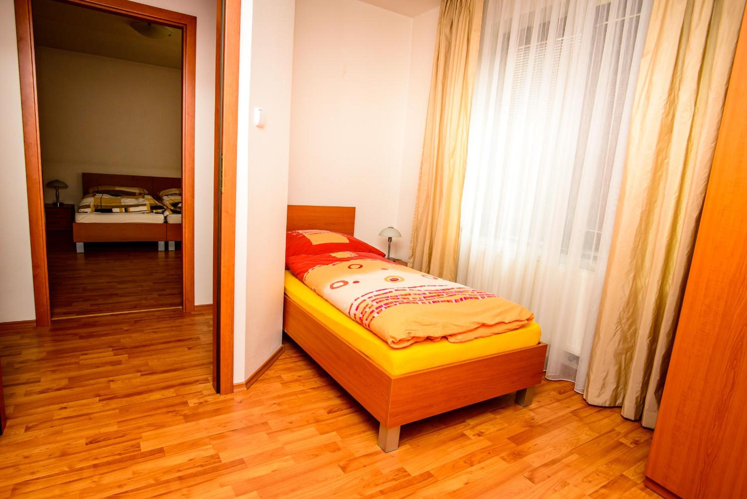Apartment - Photo 3