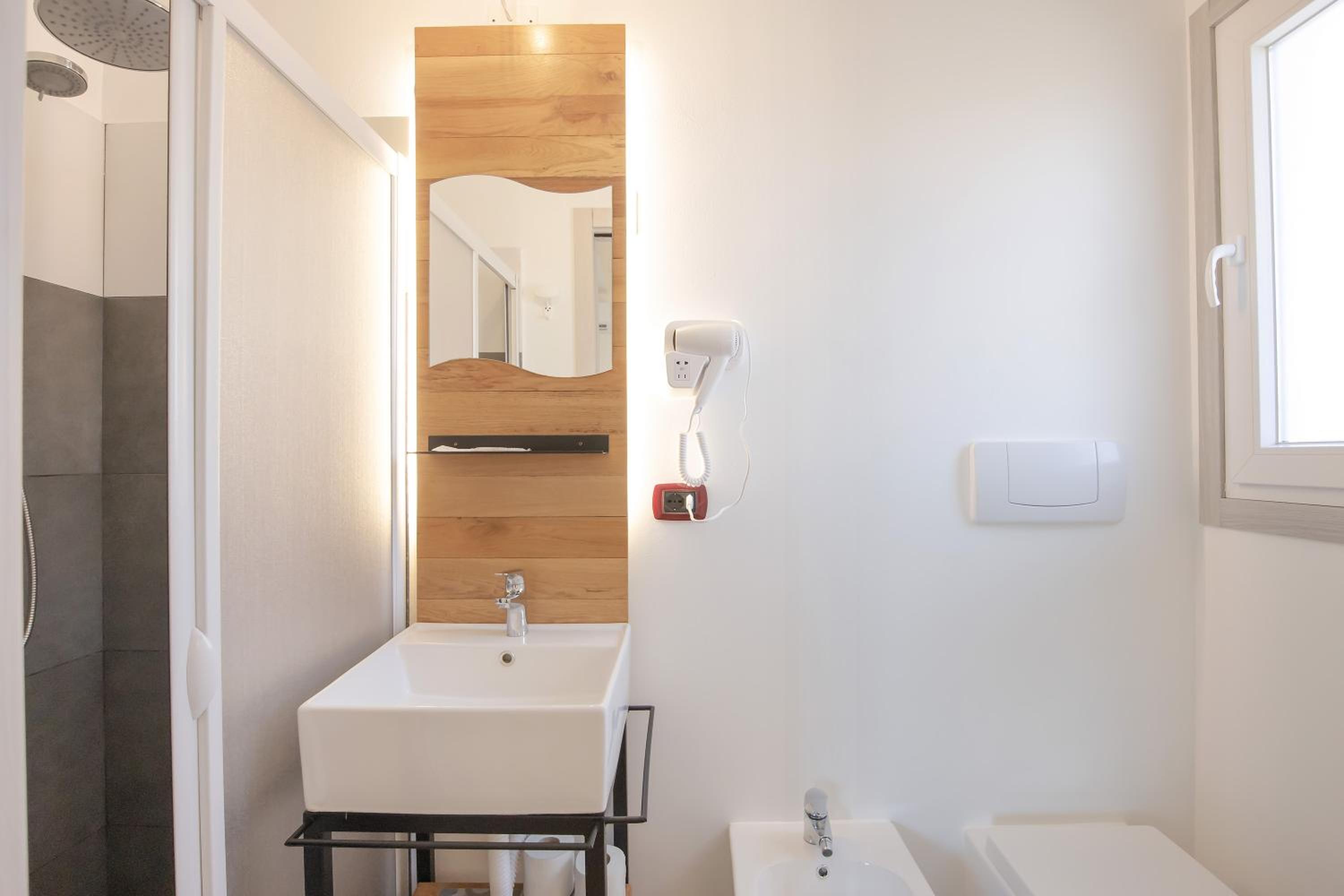 Double or Twin Room with Terrace photo 3