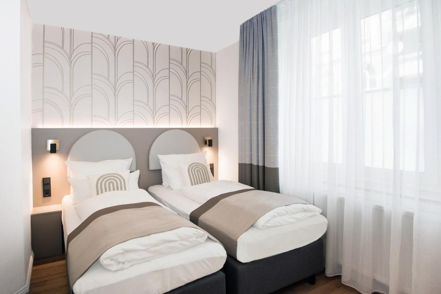 Deluxe Double or Twin Room photo 1