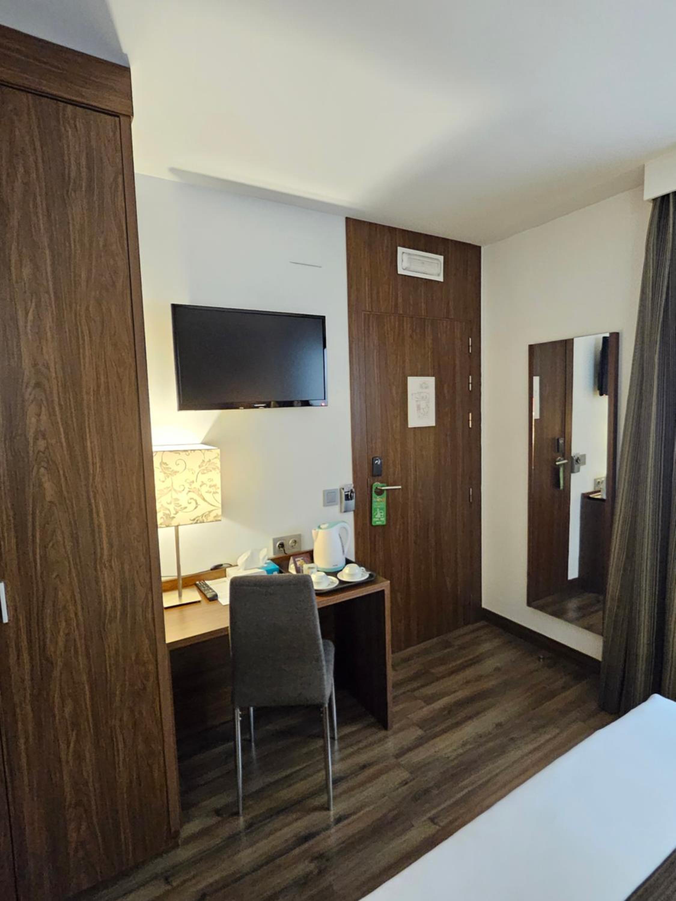 Standard Single Room