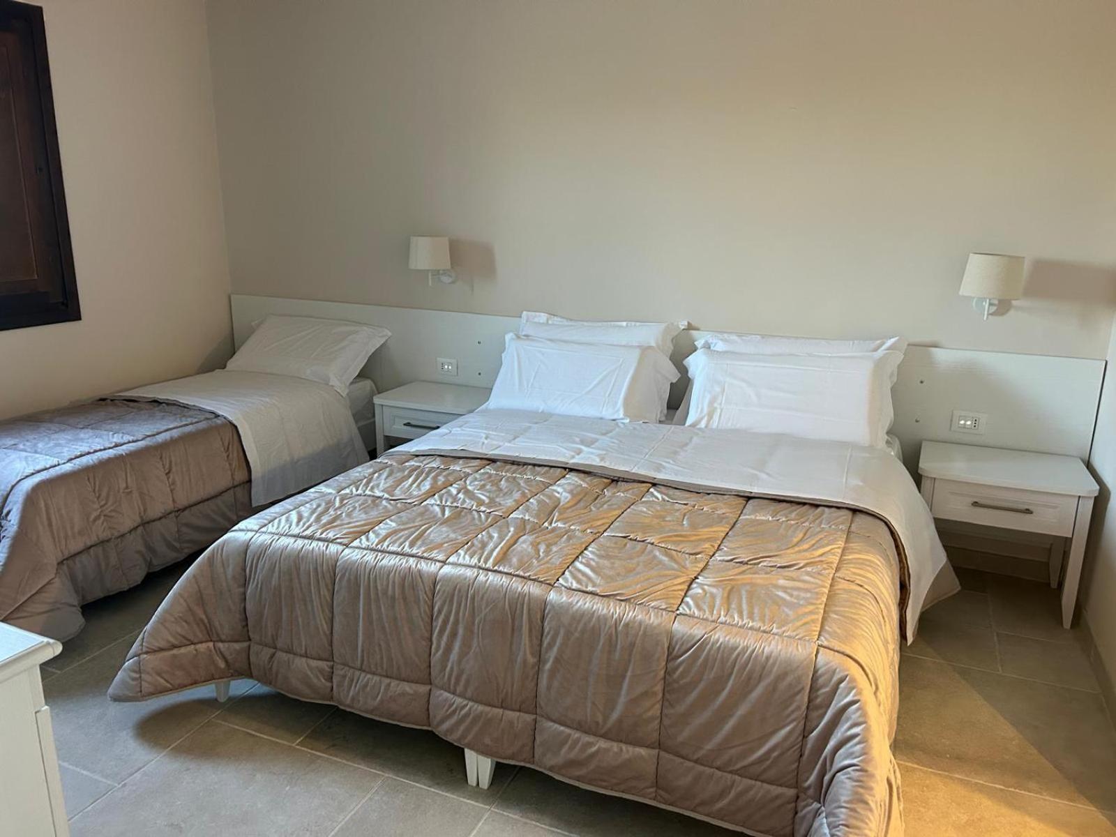Double or Twin Room photo 2