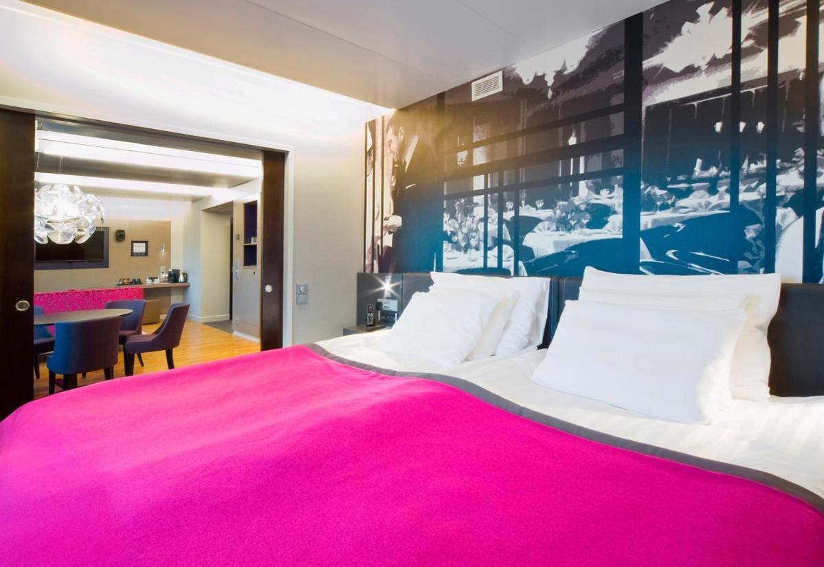 Twin Room - Photo 3