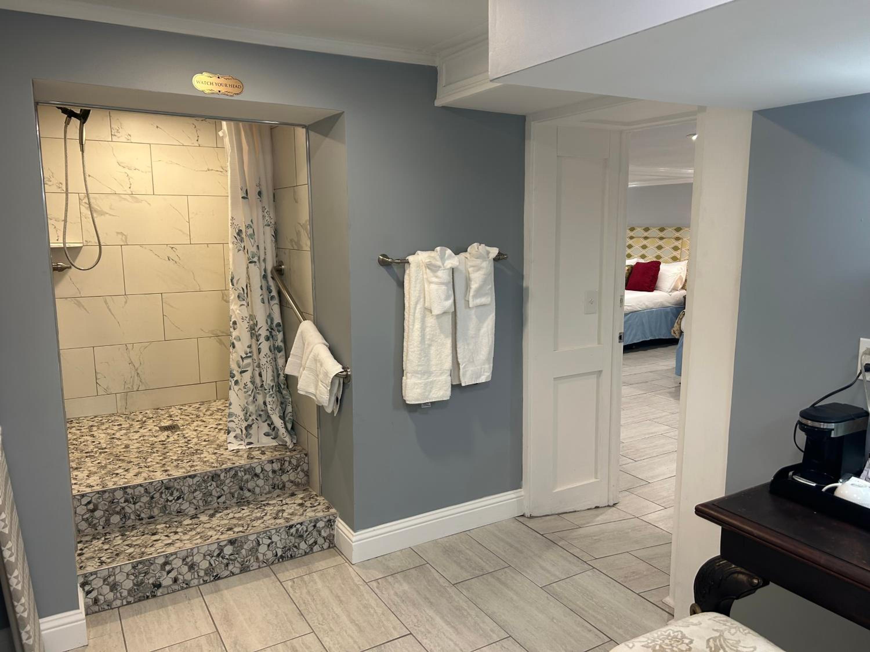 Deluxe Queen Room with Two Queen Beds