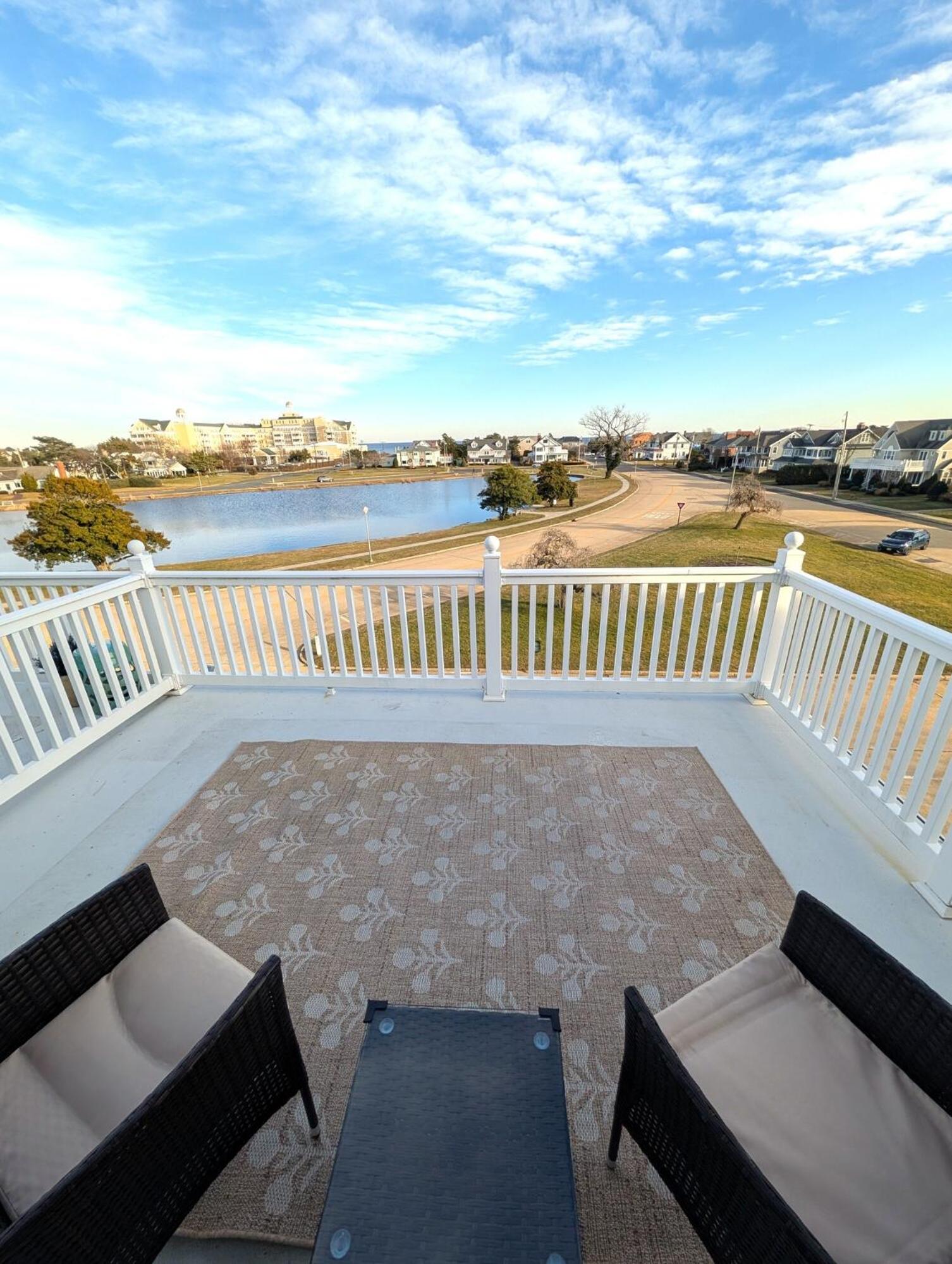 Queen Room with Balcony photo 3