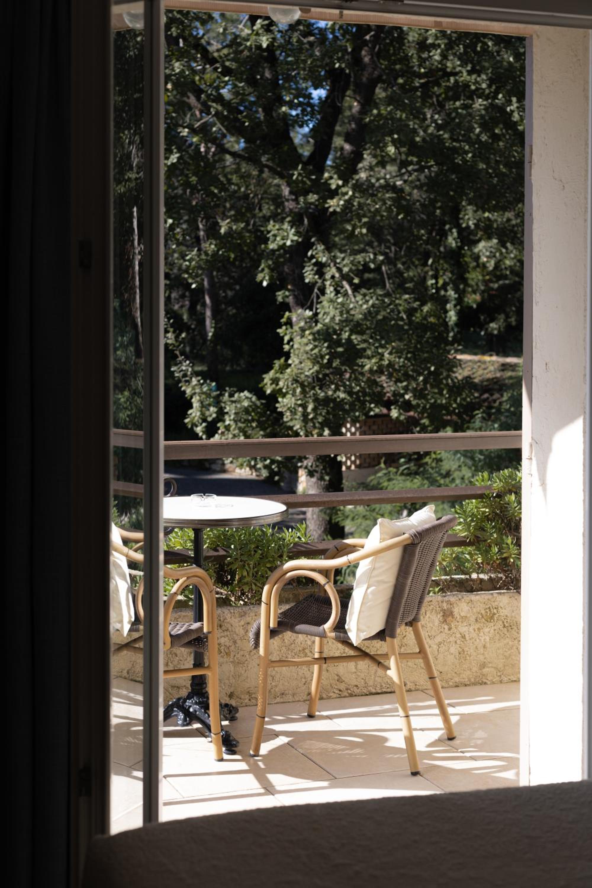 Deluxe Double Room with Garden  photo 3