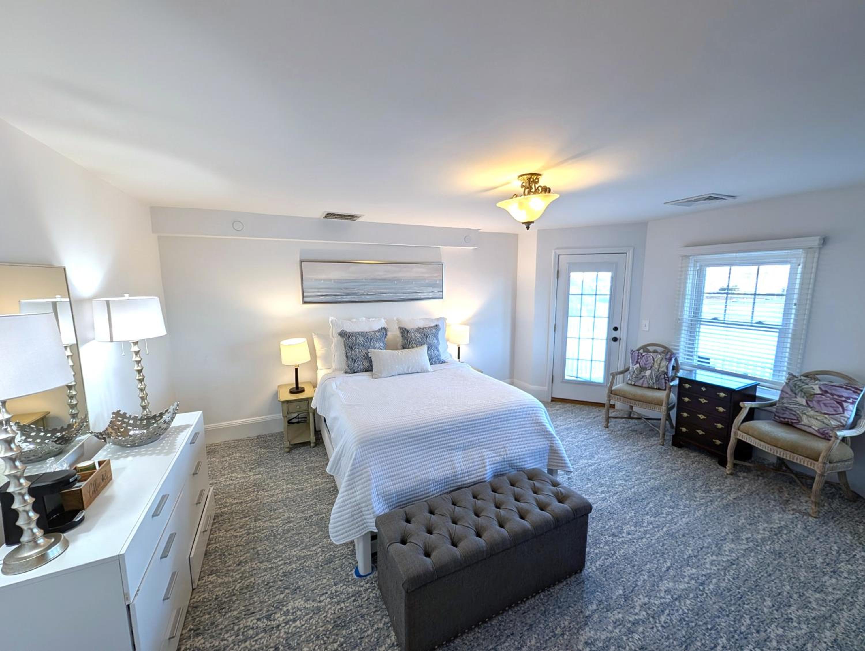 Queen Room with Balcony