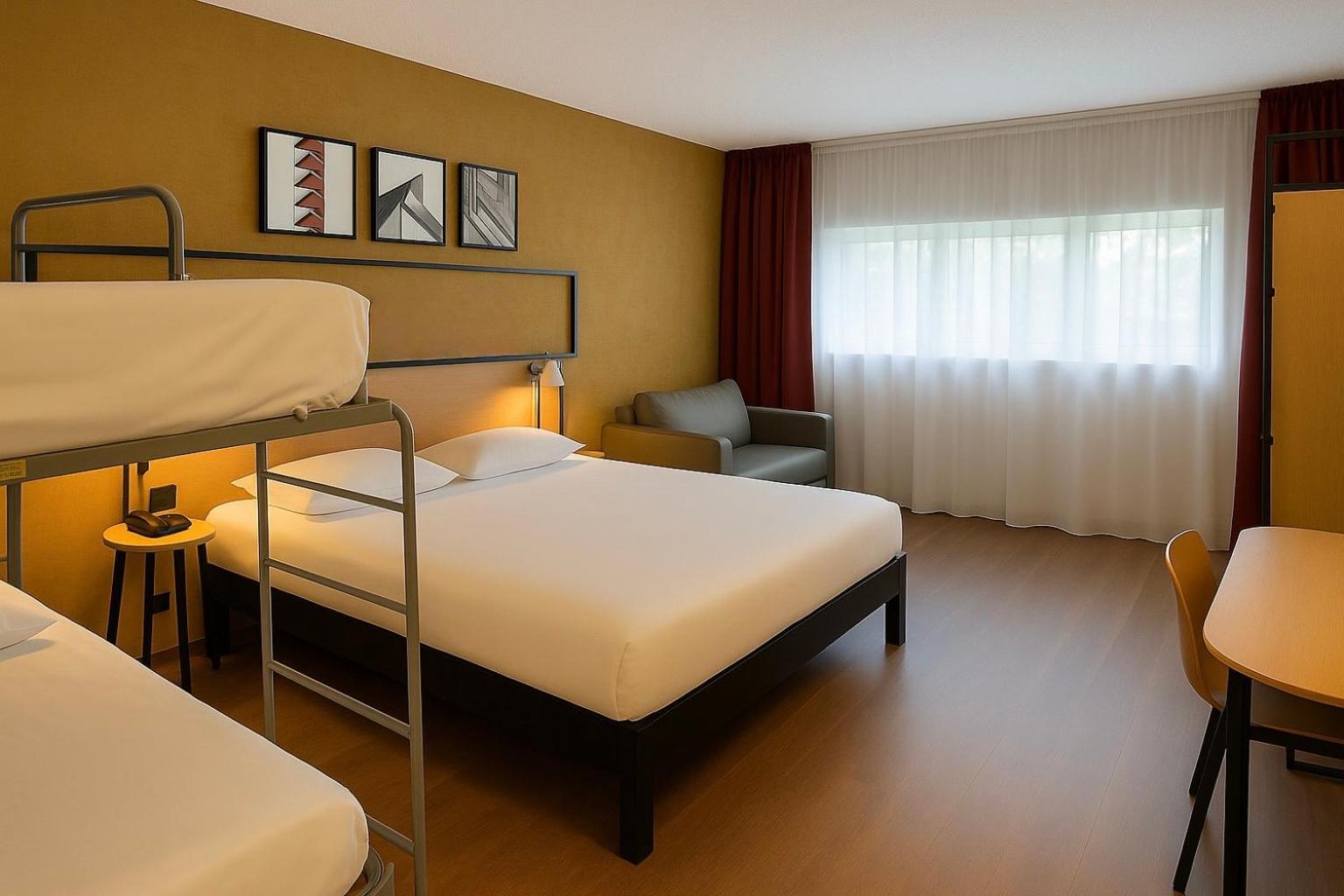 Family Room with Double Bed, Bunk Beds and Sofa Bed - Photo 3