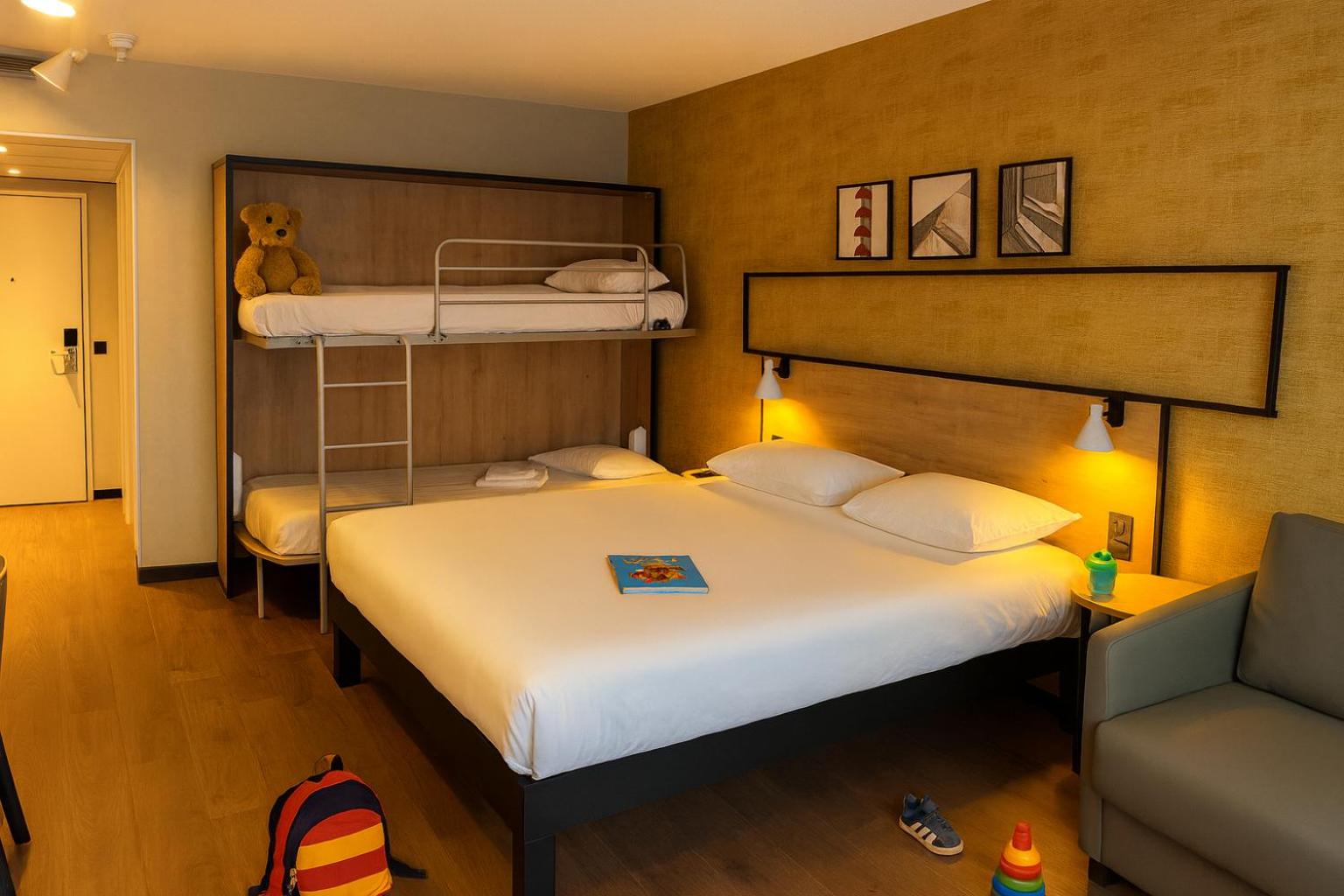 Family Room with Double Bed, Bunk Beds and Sofa Bed - Photo 1