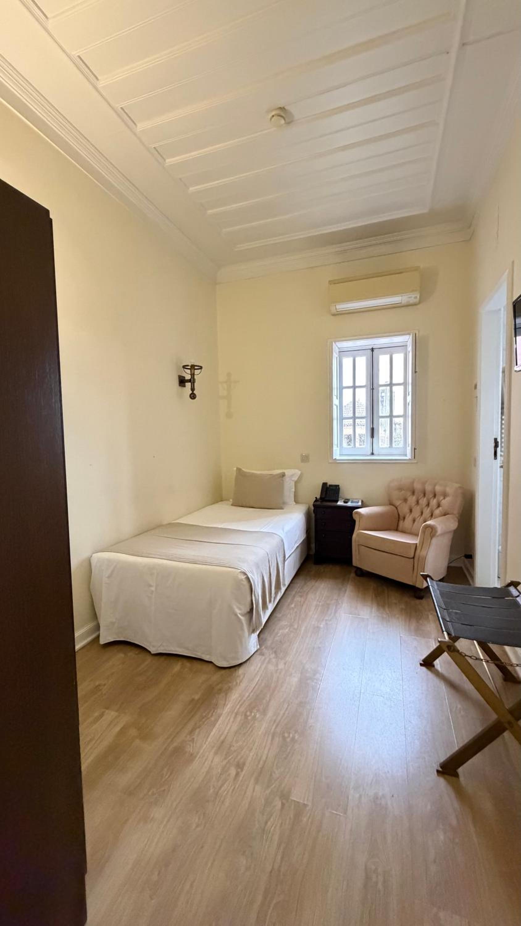 Single Room photo 3