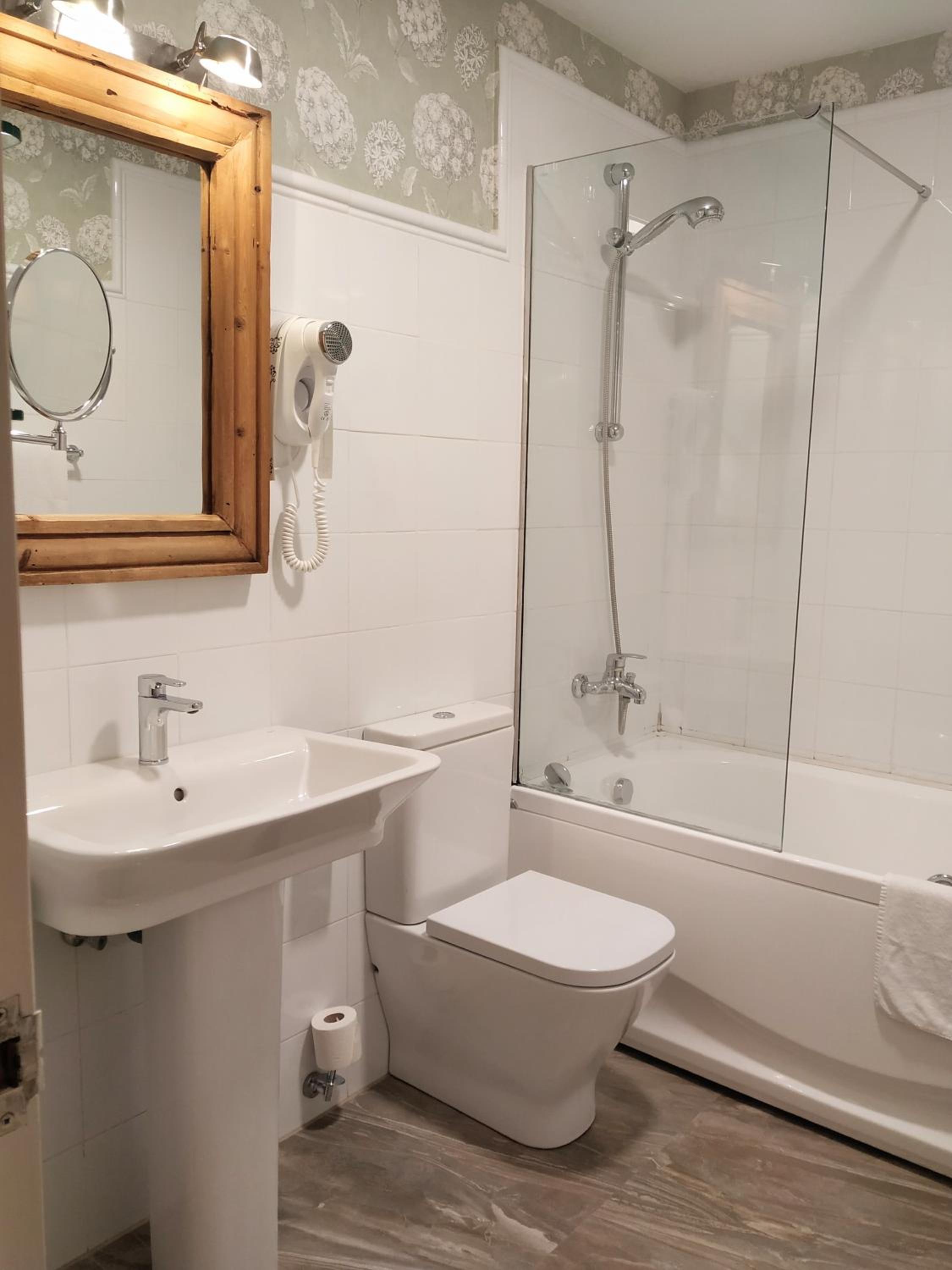 Premium Triple Room