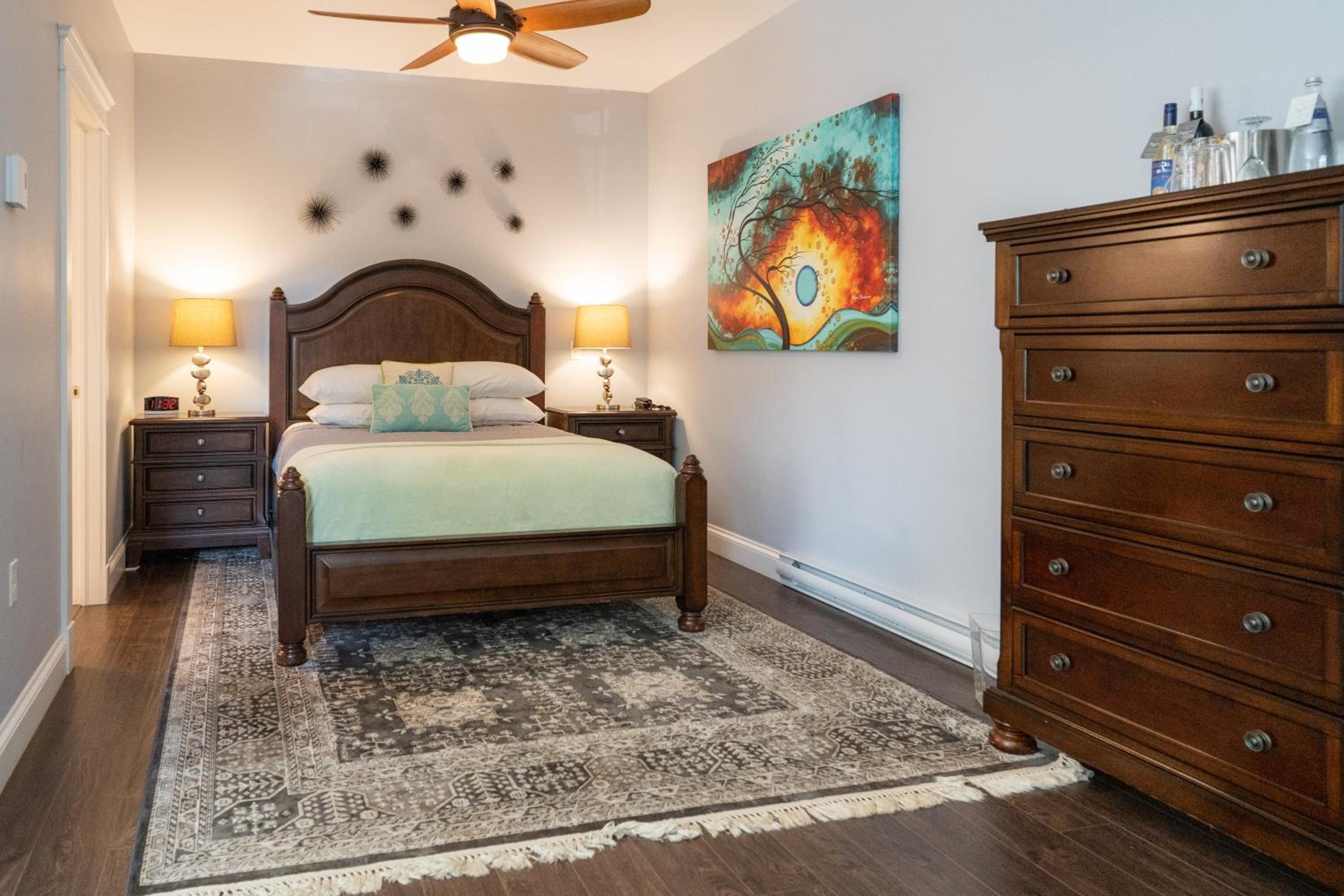 Queen Room with Garden View