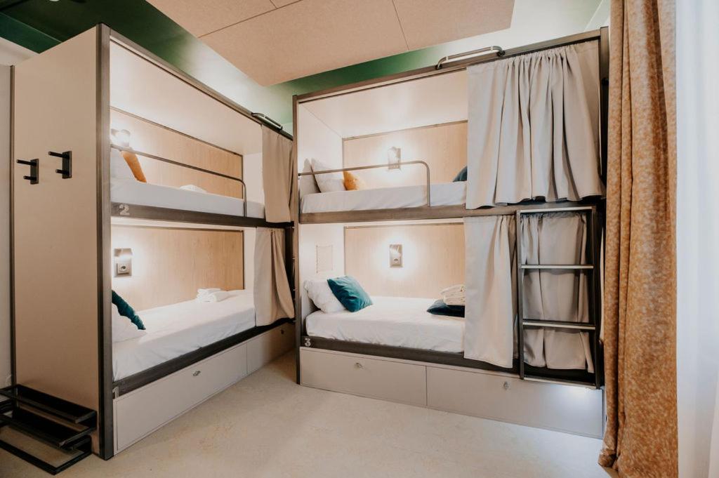 Bed in 4-Bed Mixed Dormitory Room