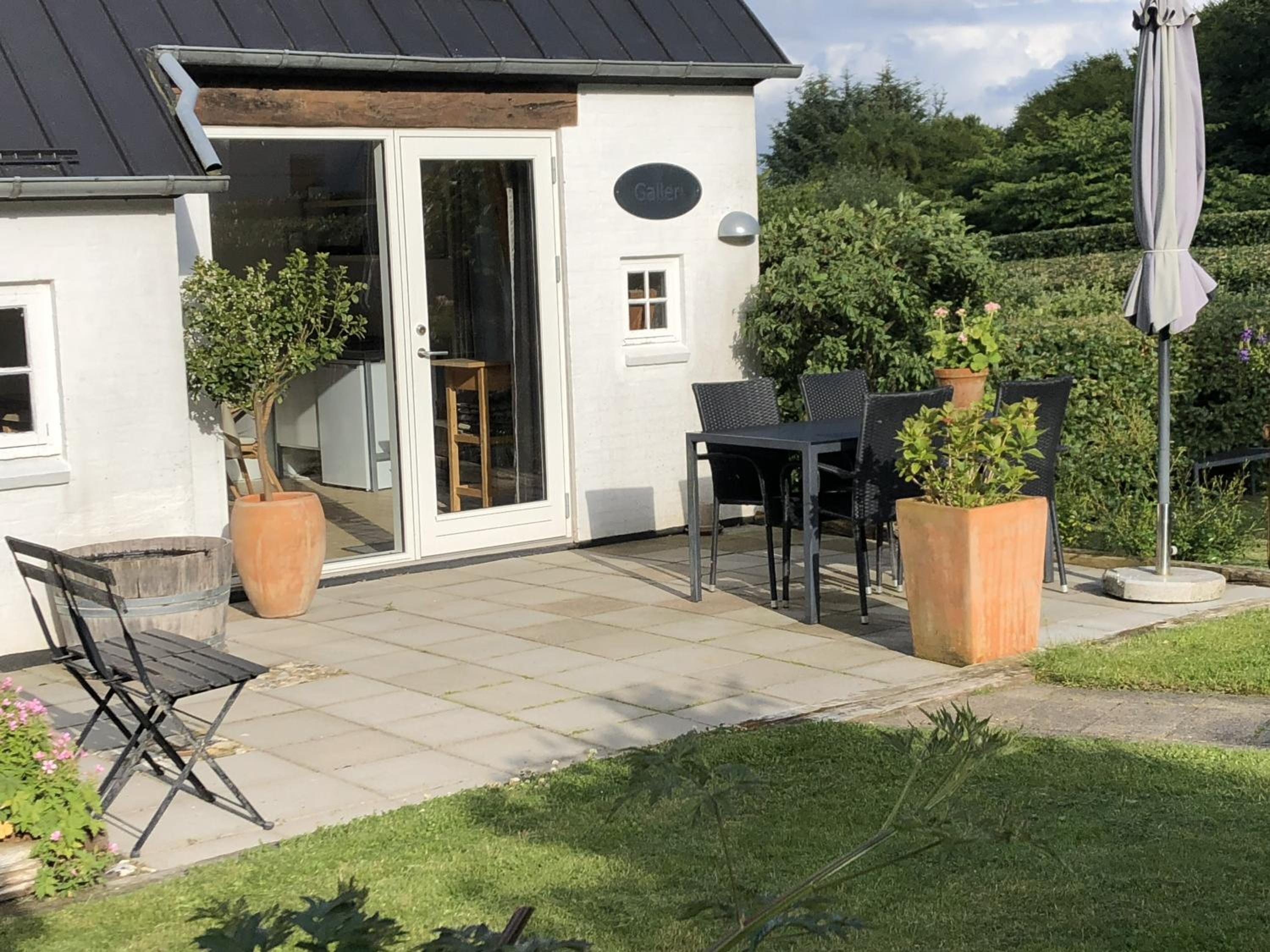Family Room with Garden View photo 1