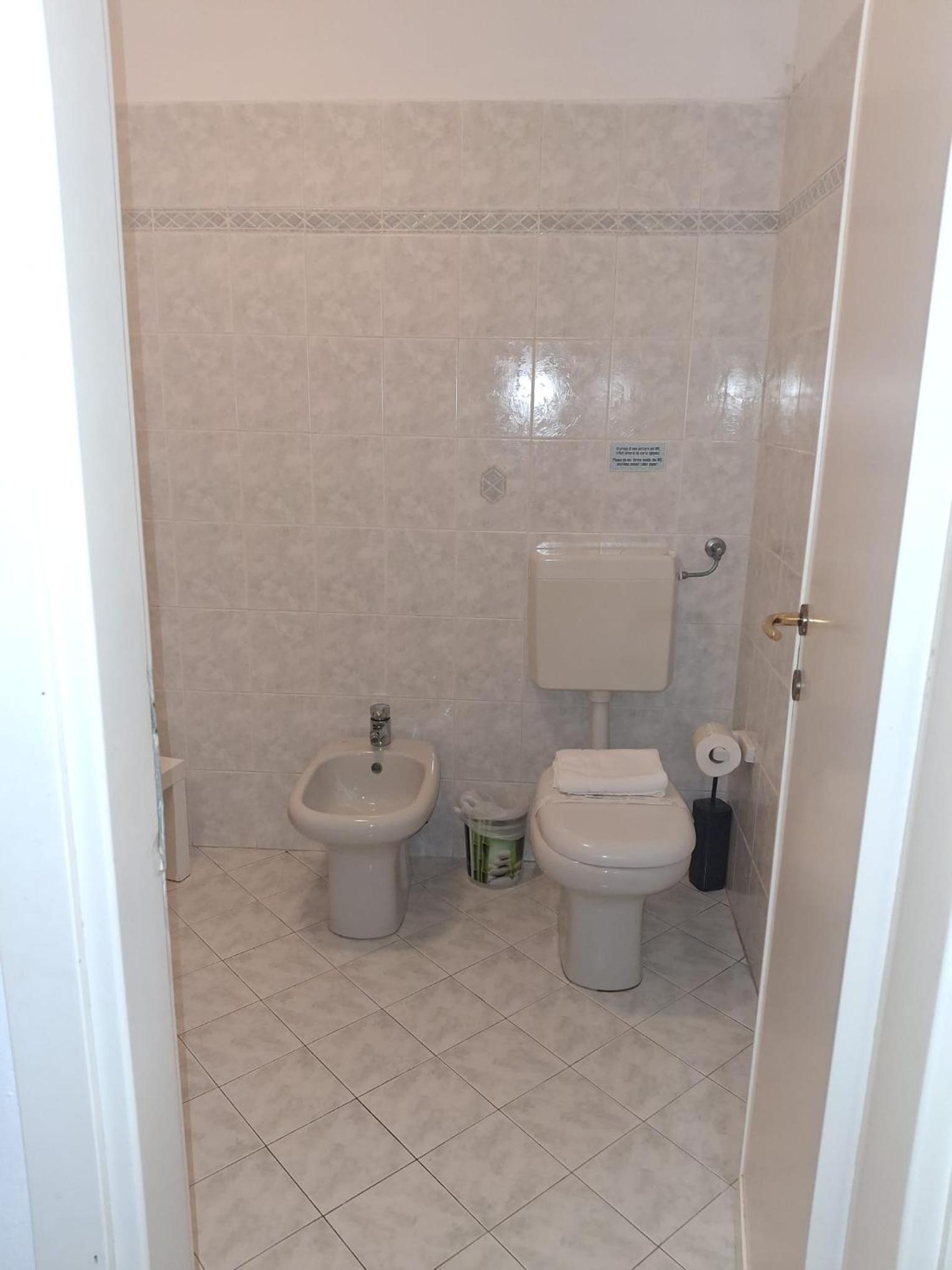 Deluxe Studio