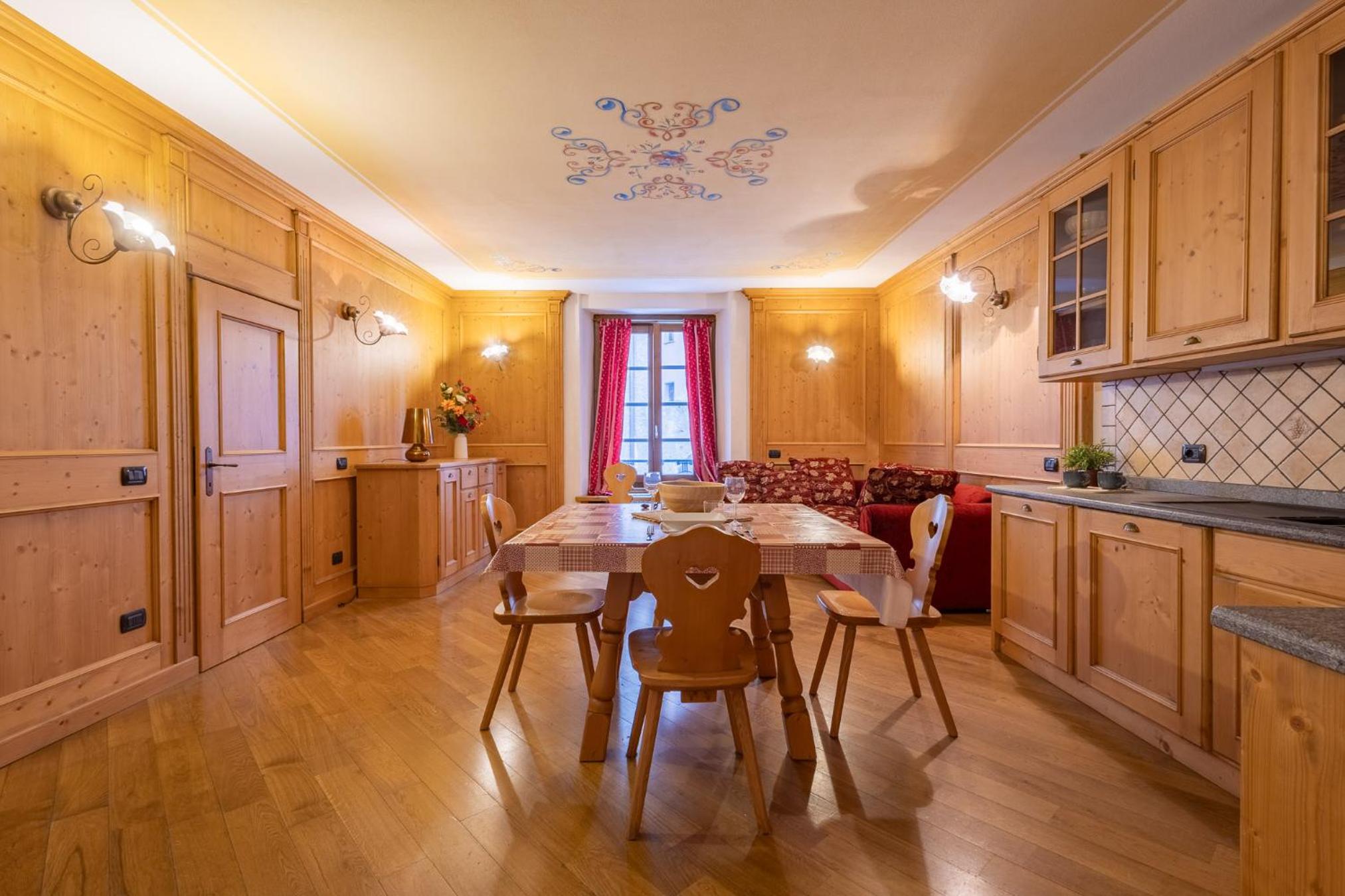Two-Bedroom Apartment with City View photo 3