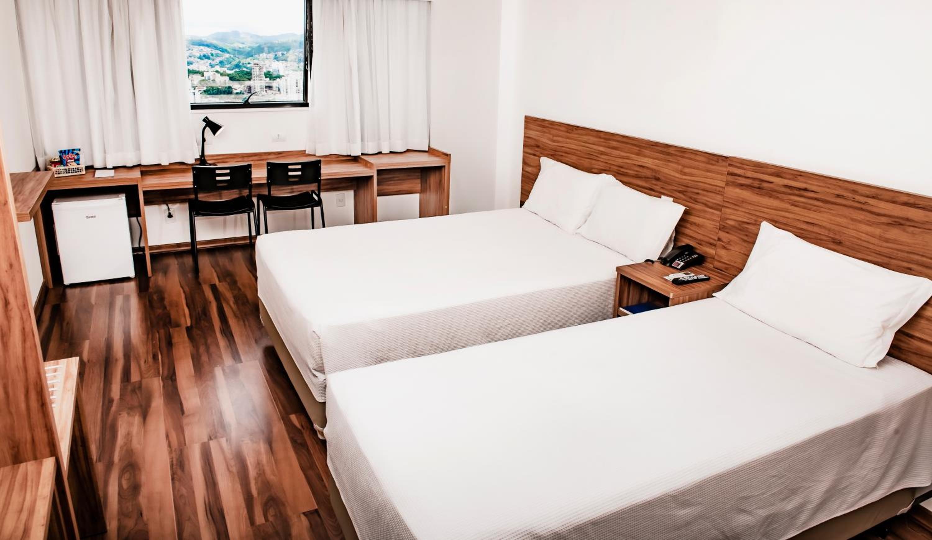Quadruple Room - Disability Access photo 3