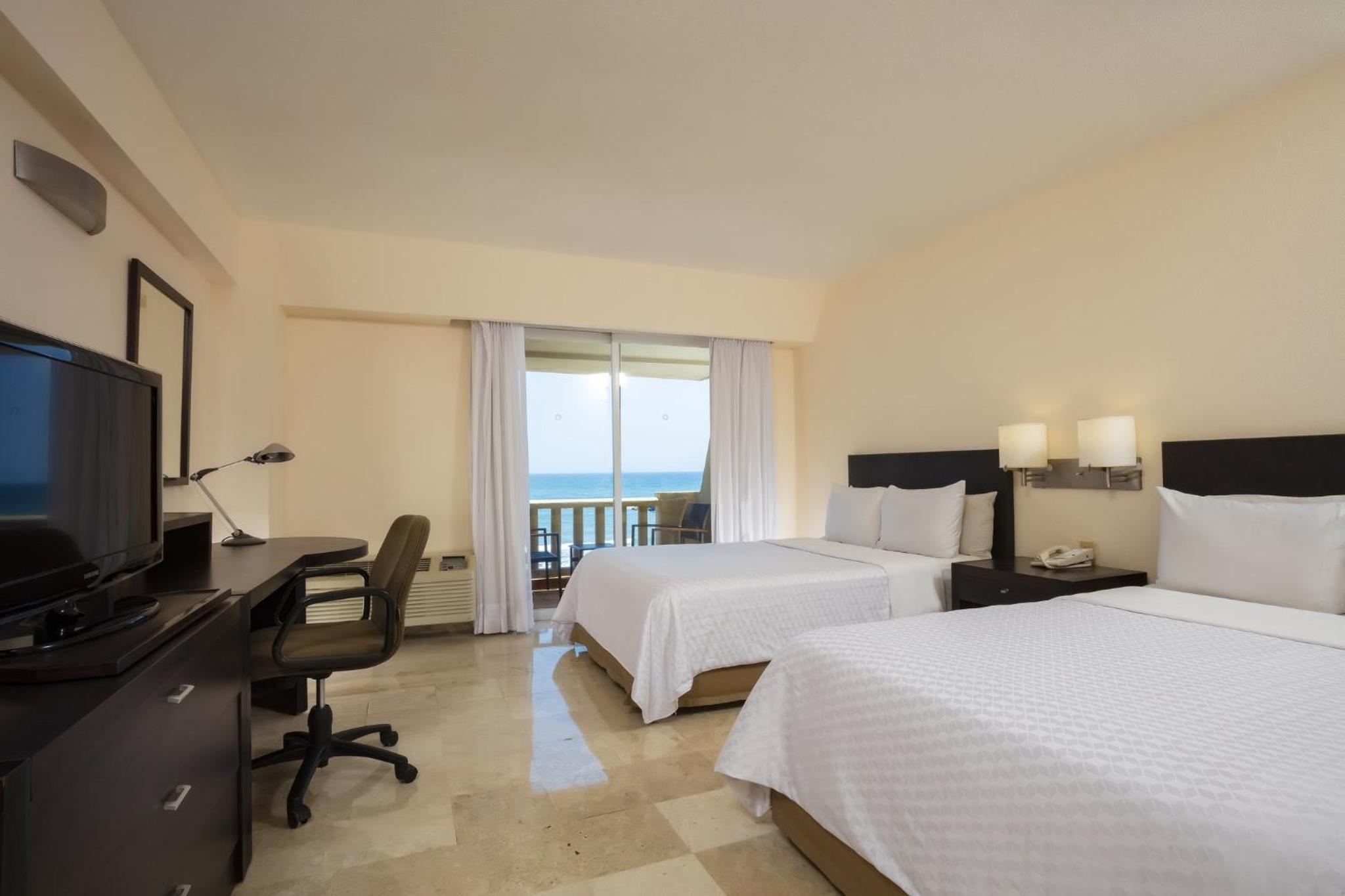 Superior Double Room with Ocean View - Photo 1