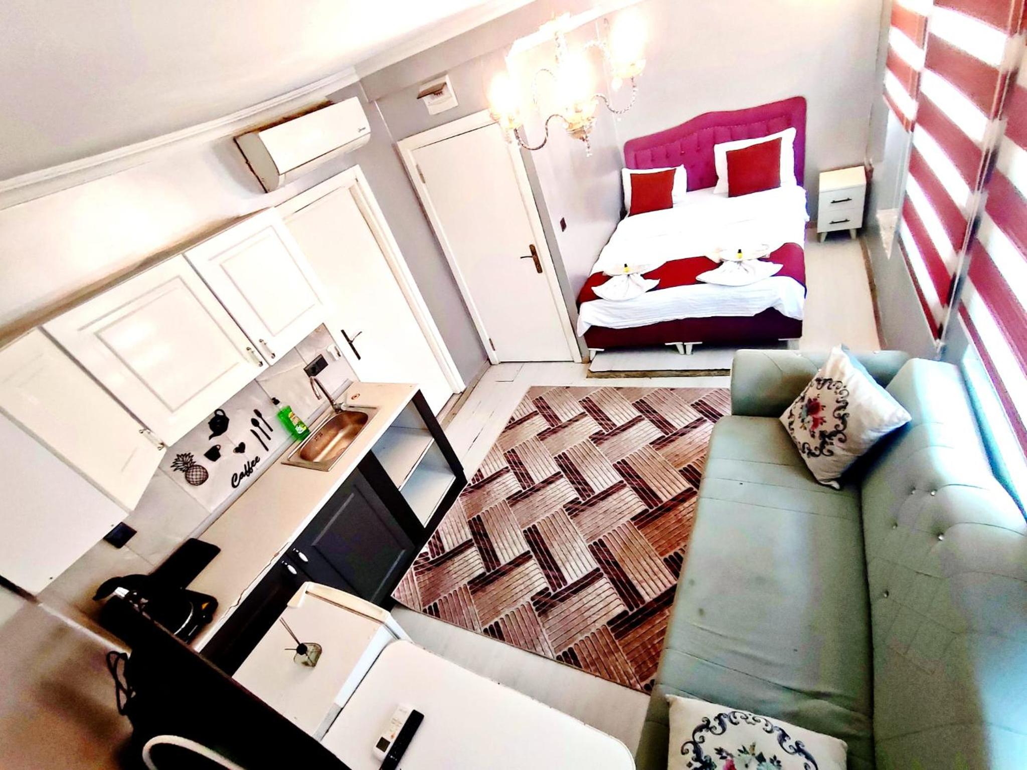 Deluxe Triple Room photo 3