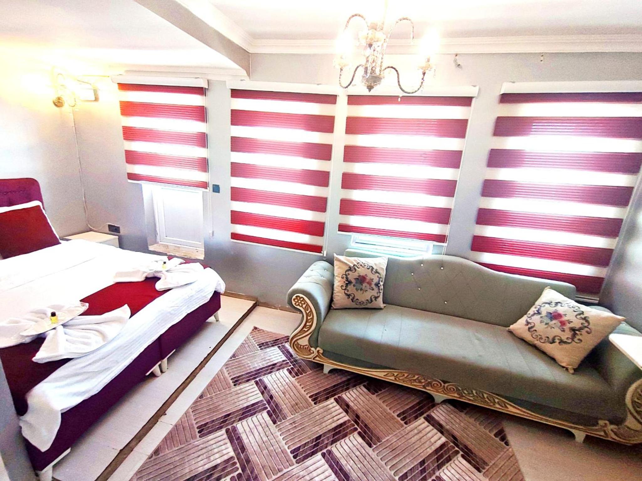 Deluxe Triple Room photo 1
