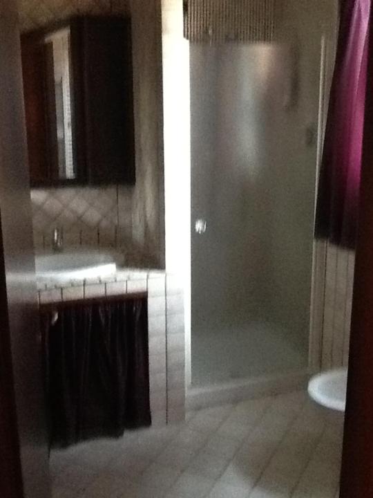 Double Or Twin Room With Private Bathroom photo 3