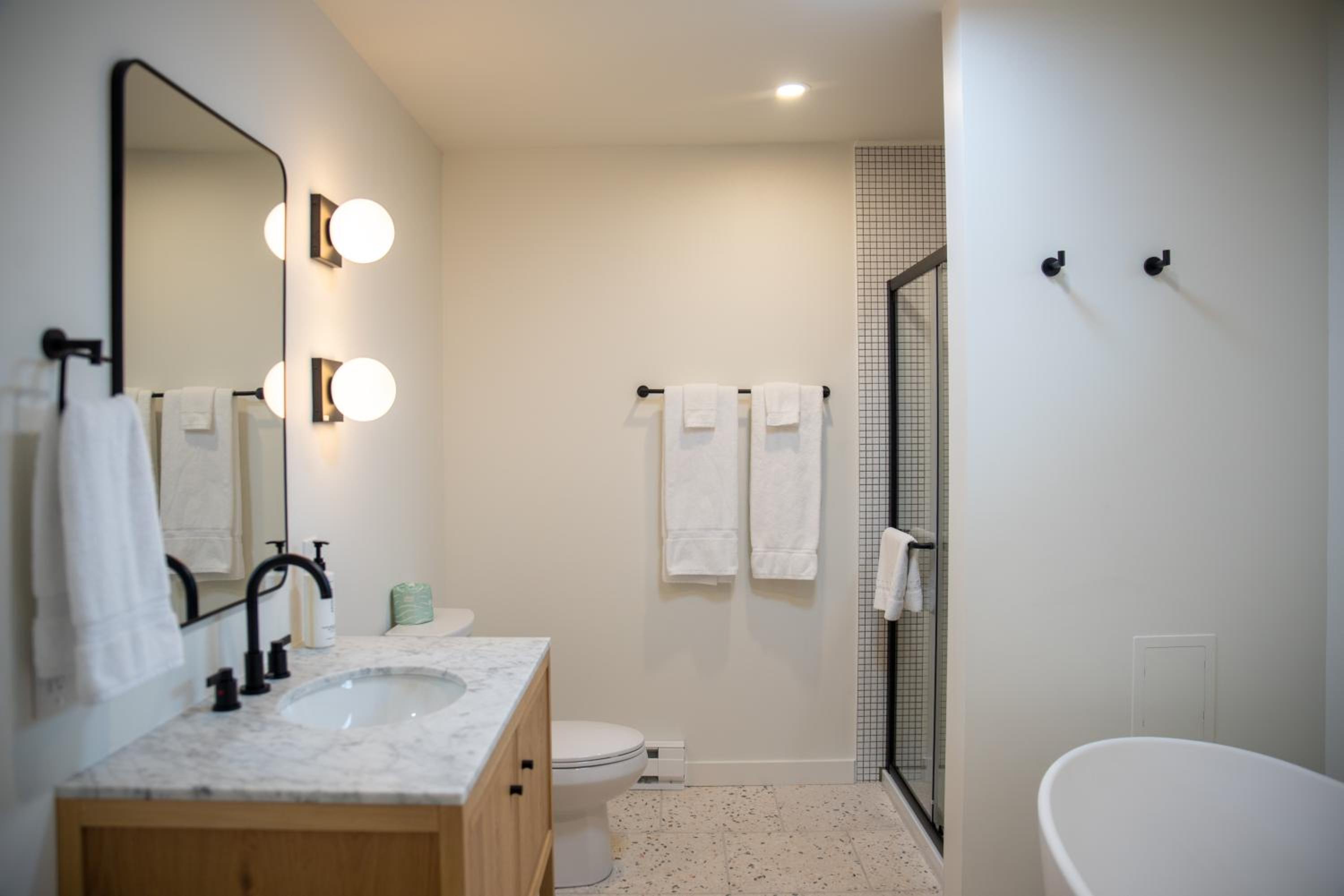 Queen Room with Spa Bath photo 2