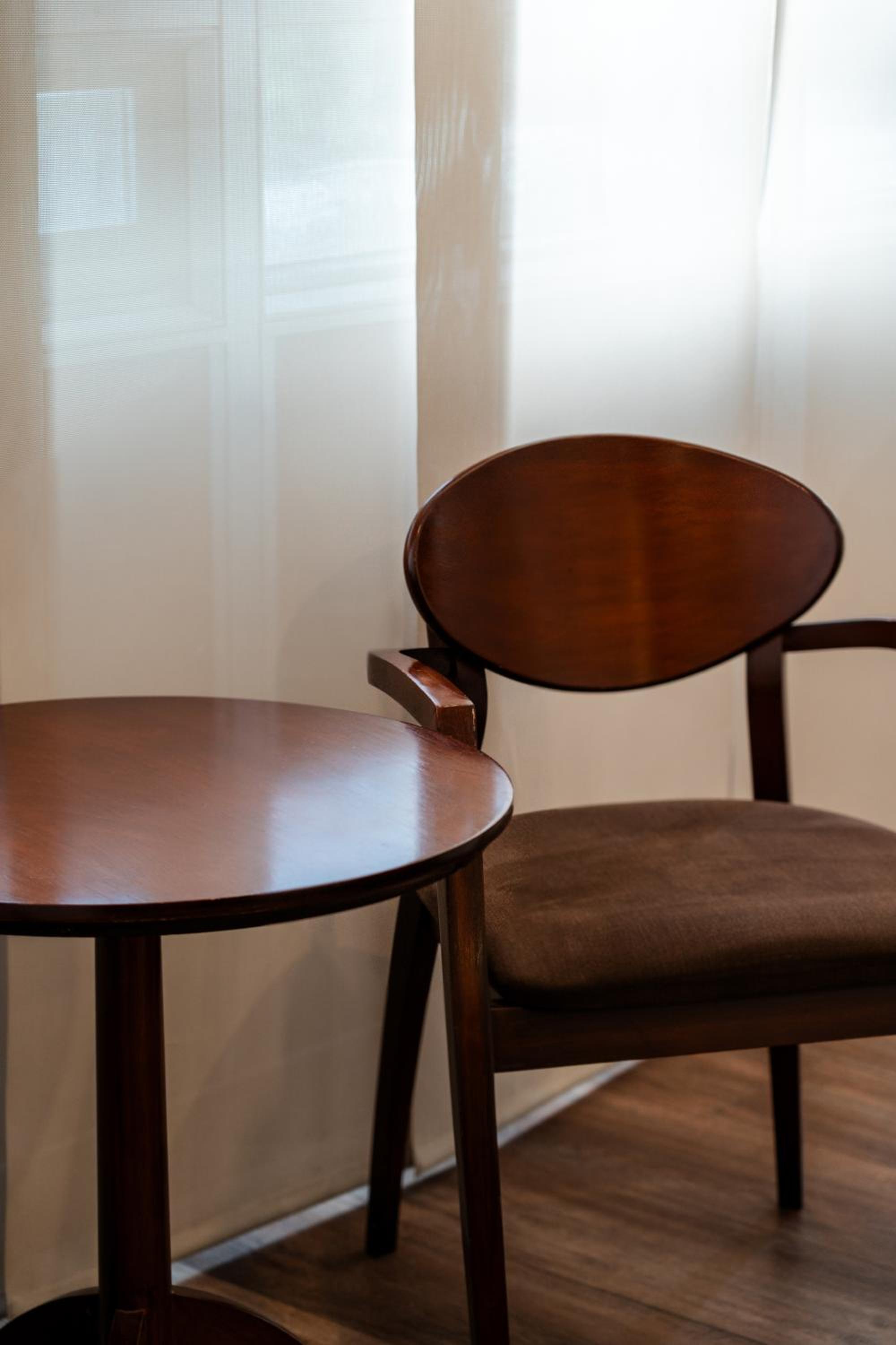 King Suite - Non-Smoking - Photo 10