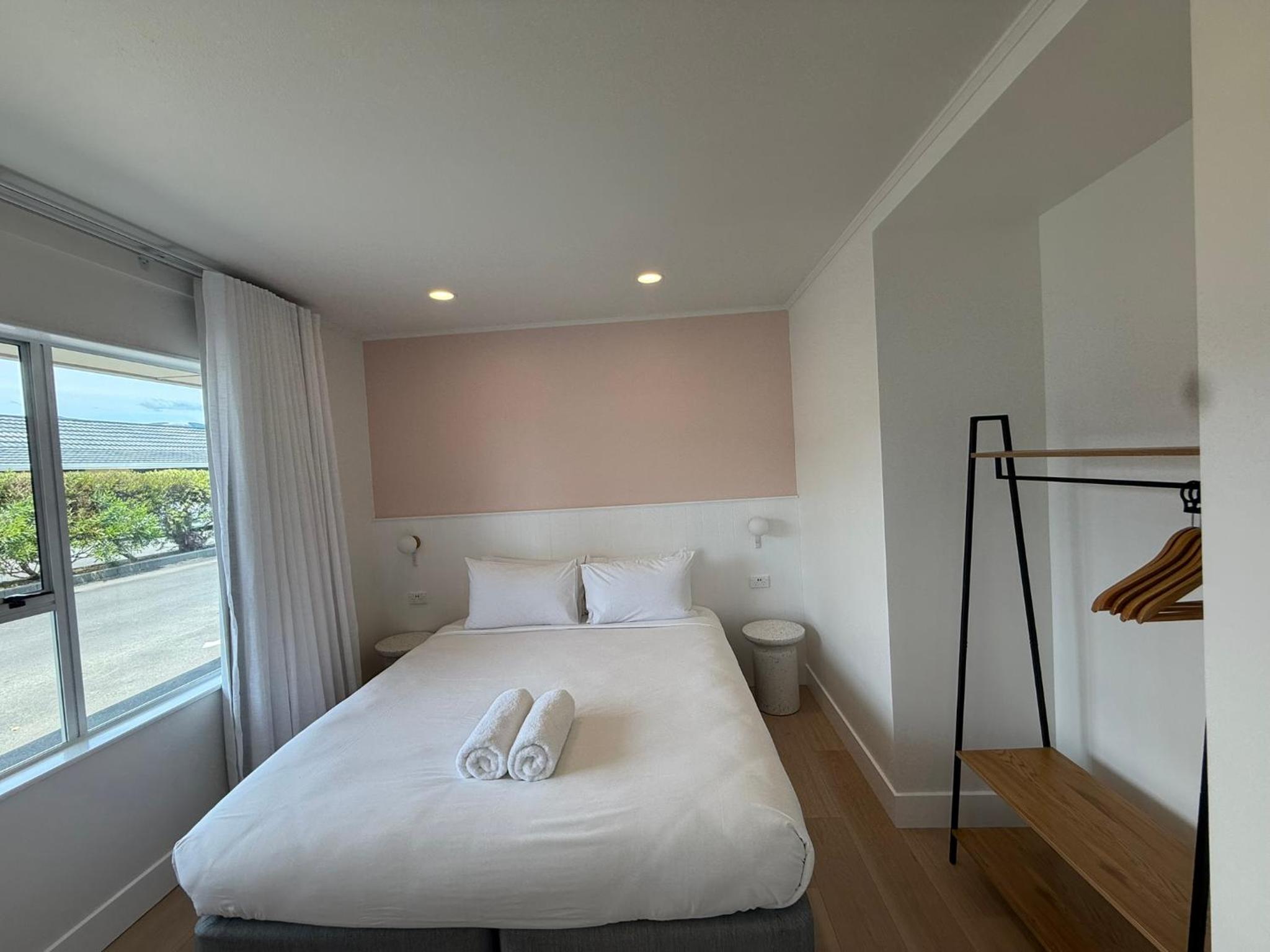 Two-Bedroom Apartment - Photo 2