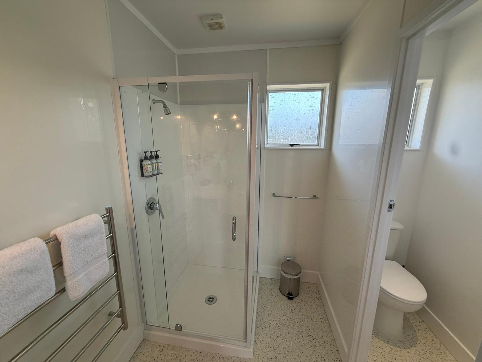 Two-Bedroom Apartment - Photo 7