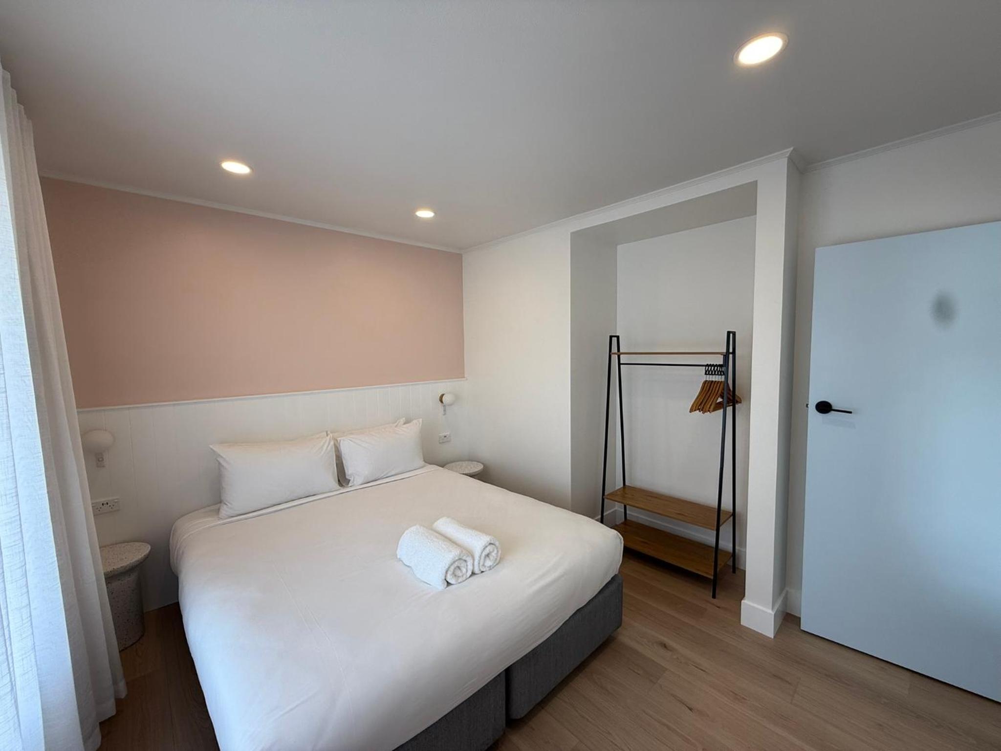 Two-Bedroom Apartment - Photo 9