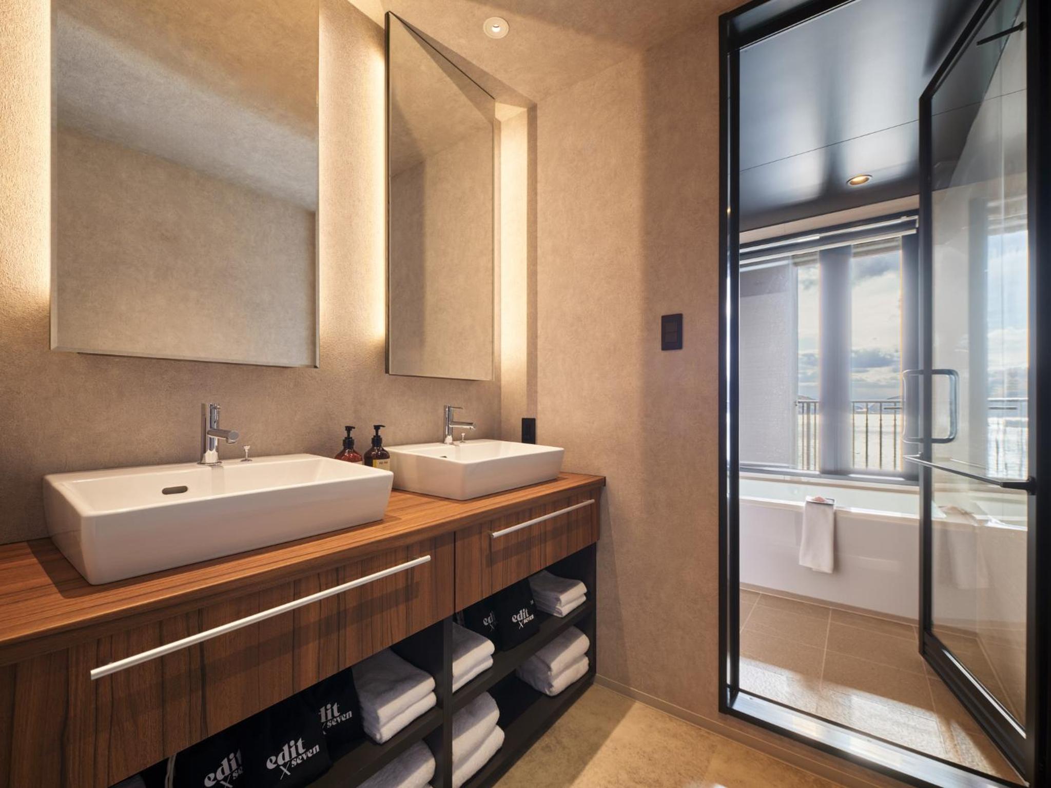 Bunk Bed Room with Ocean View - West Wing photo 3