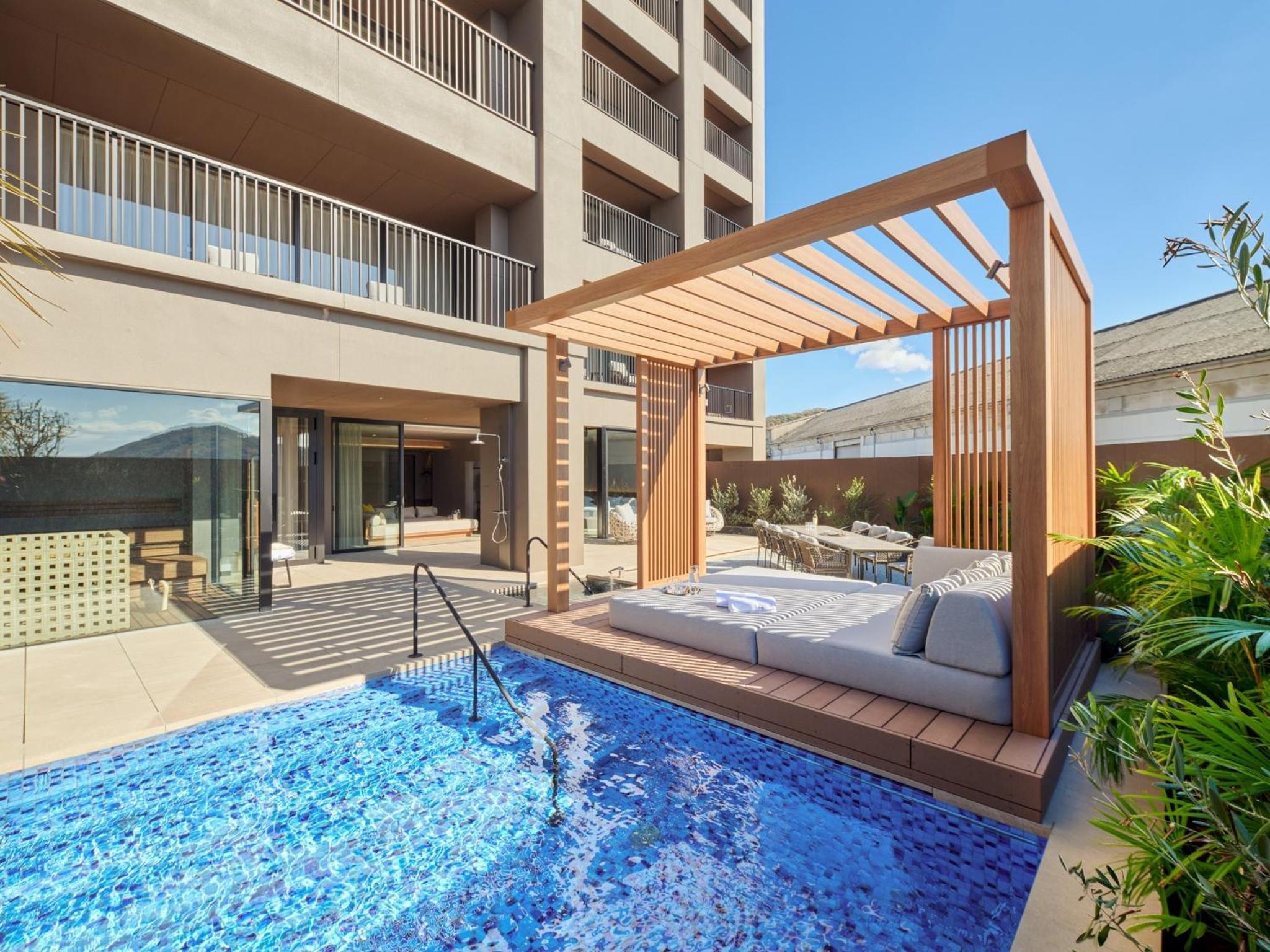 Suite with Garden and Plunge Pool - East Wing photo 1