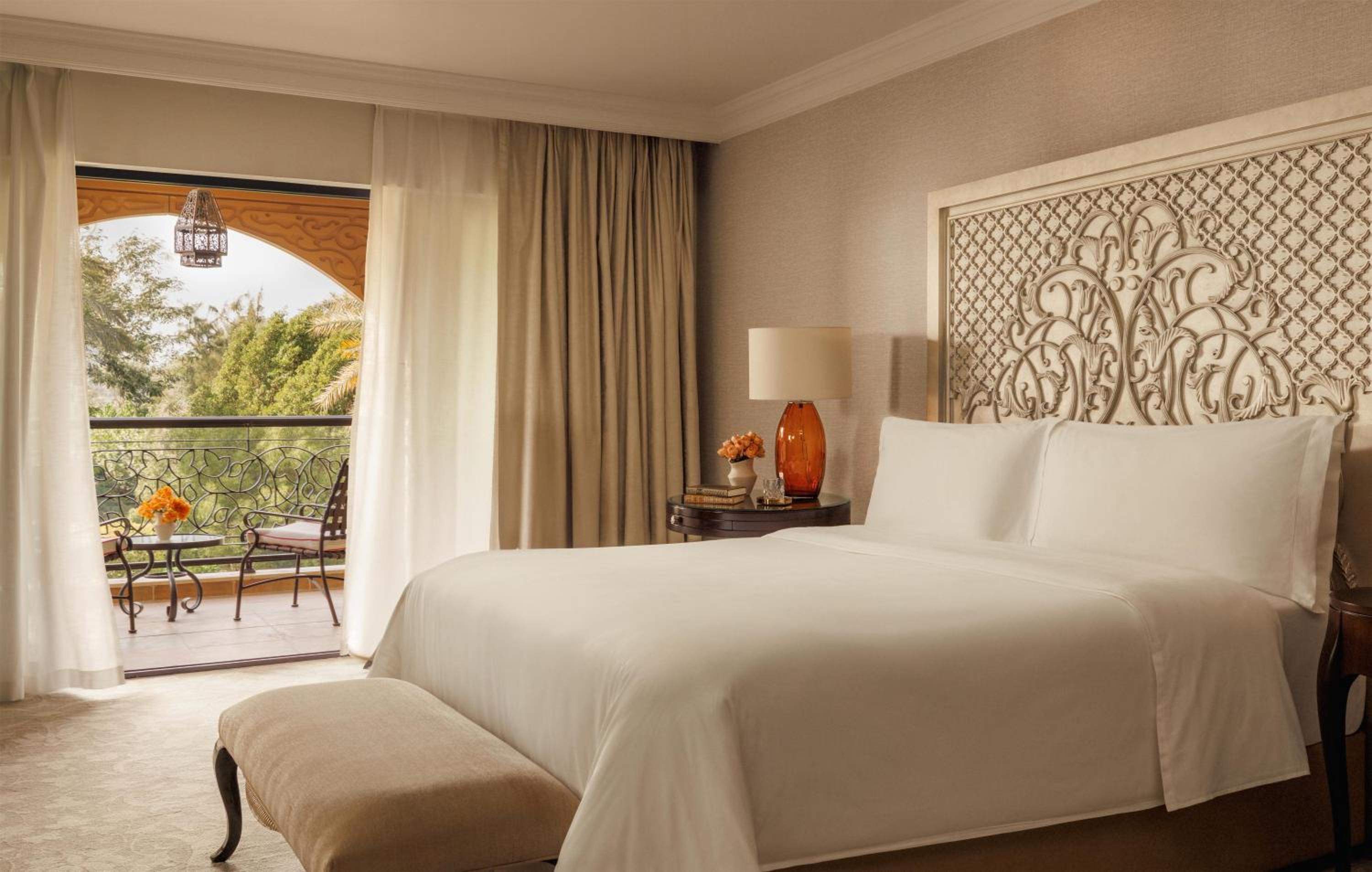 Arabian Court Garden Deluxe King - UAE Resident, UAE ID Mandatory - includes 500 AED daily credit, Waterpark Access