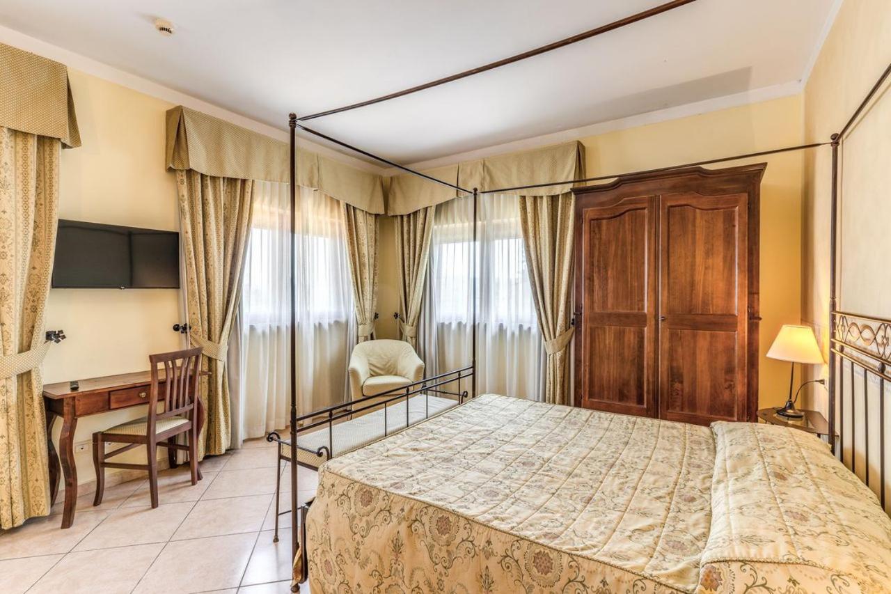 Classic Triple Room