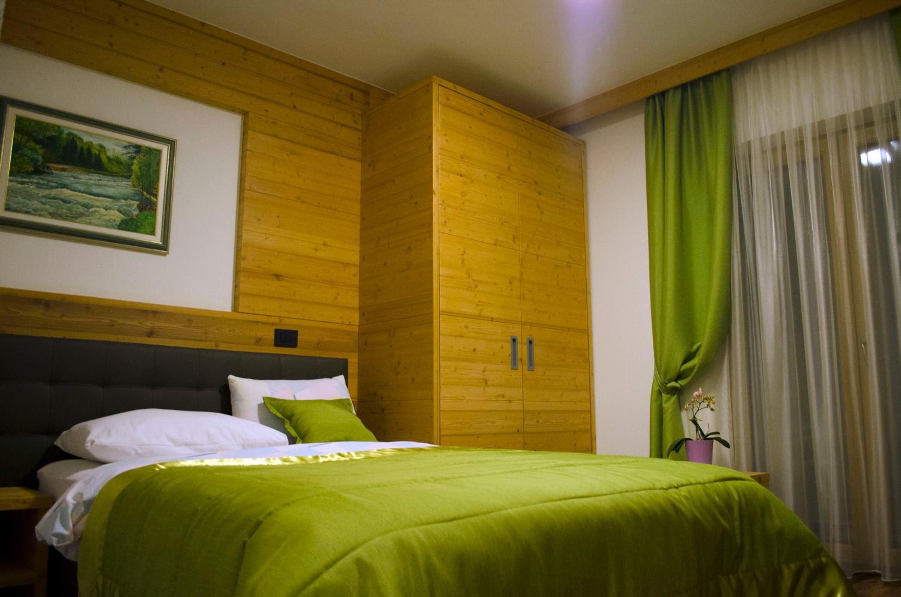 Superior Single Room photo 3
