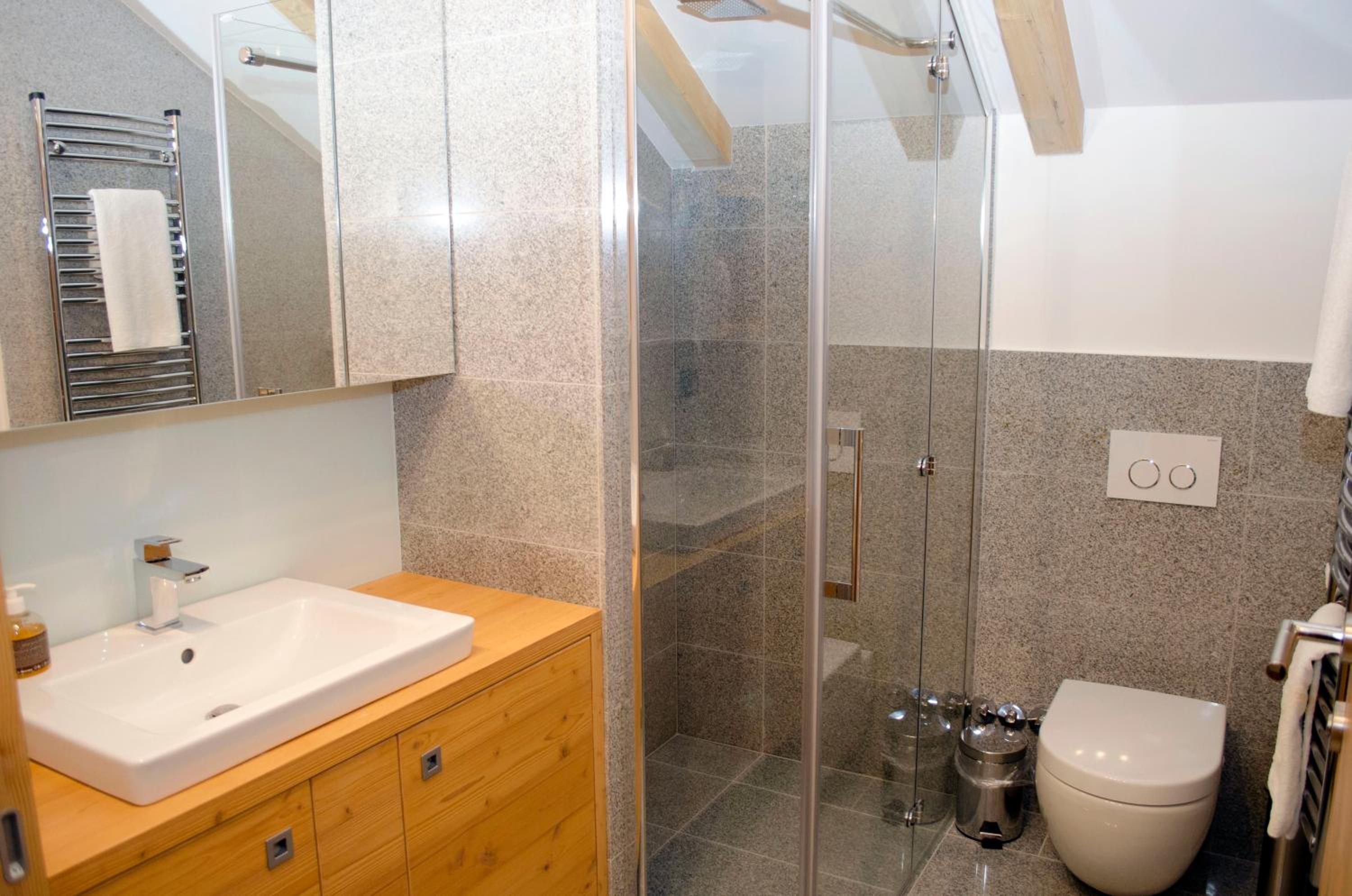 Two-Bedroom Suite - Photo 3