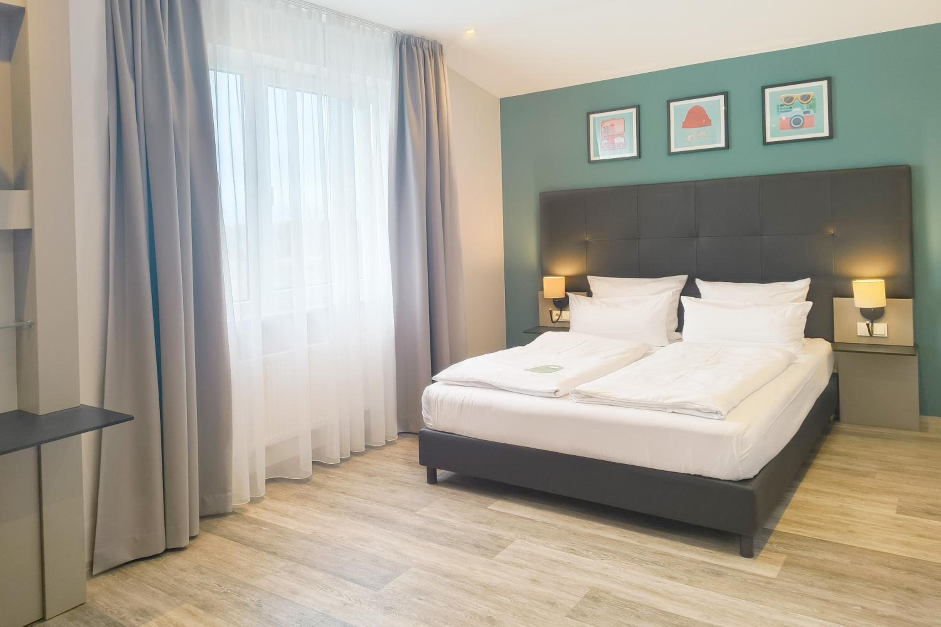 Premium Family Queen Room with Sofa Bed photo 3