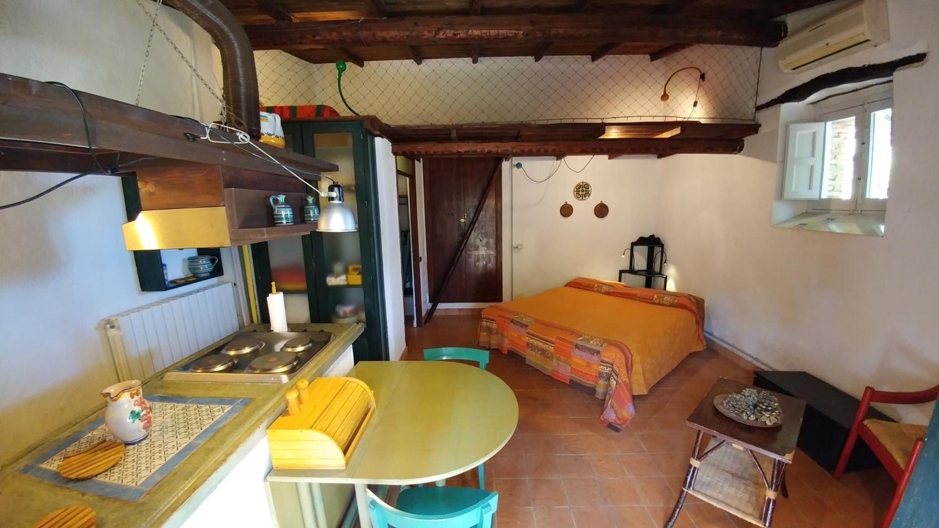 Studio Apartment photo 2