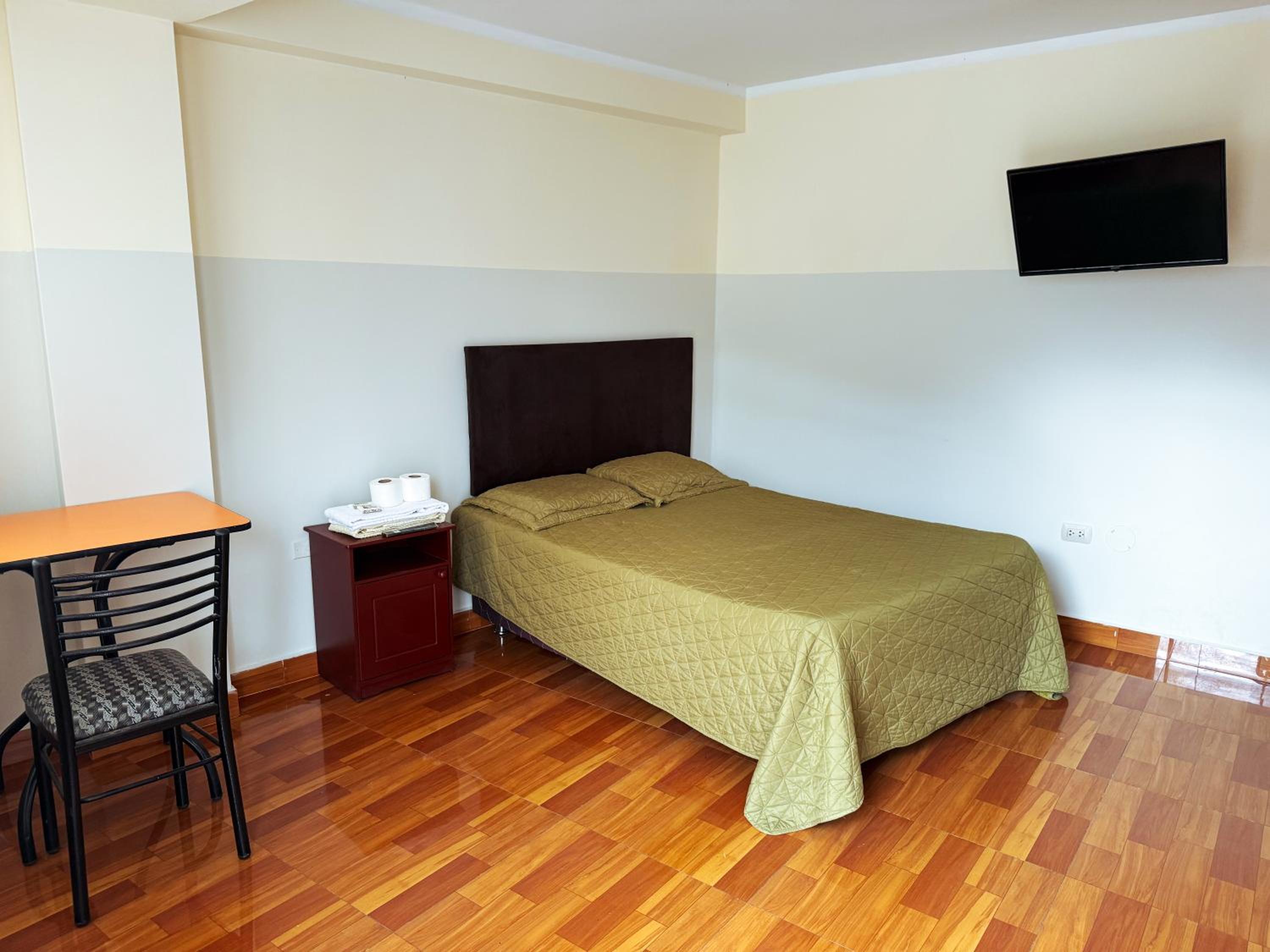 Double Room with Private Bathroom photo 3