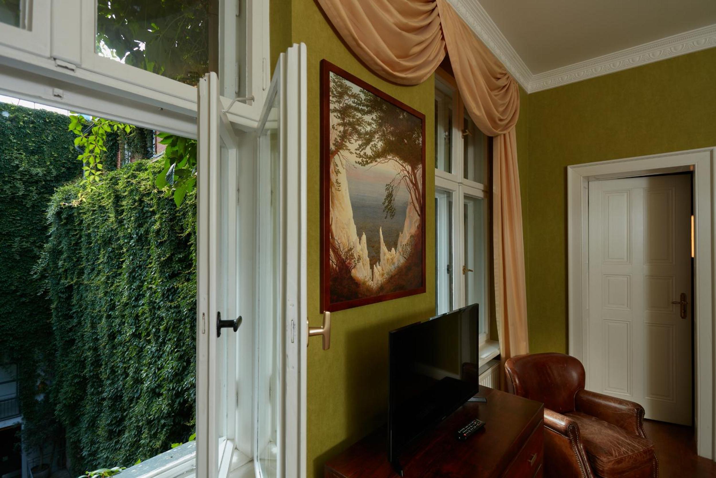 Junior Suite thumbnail 5