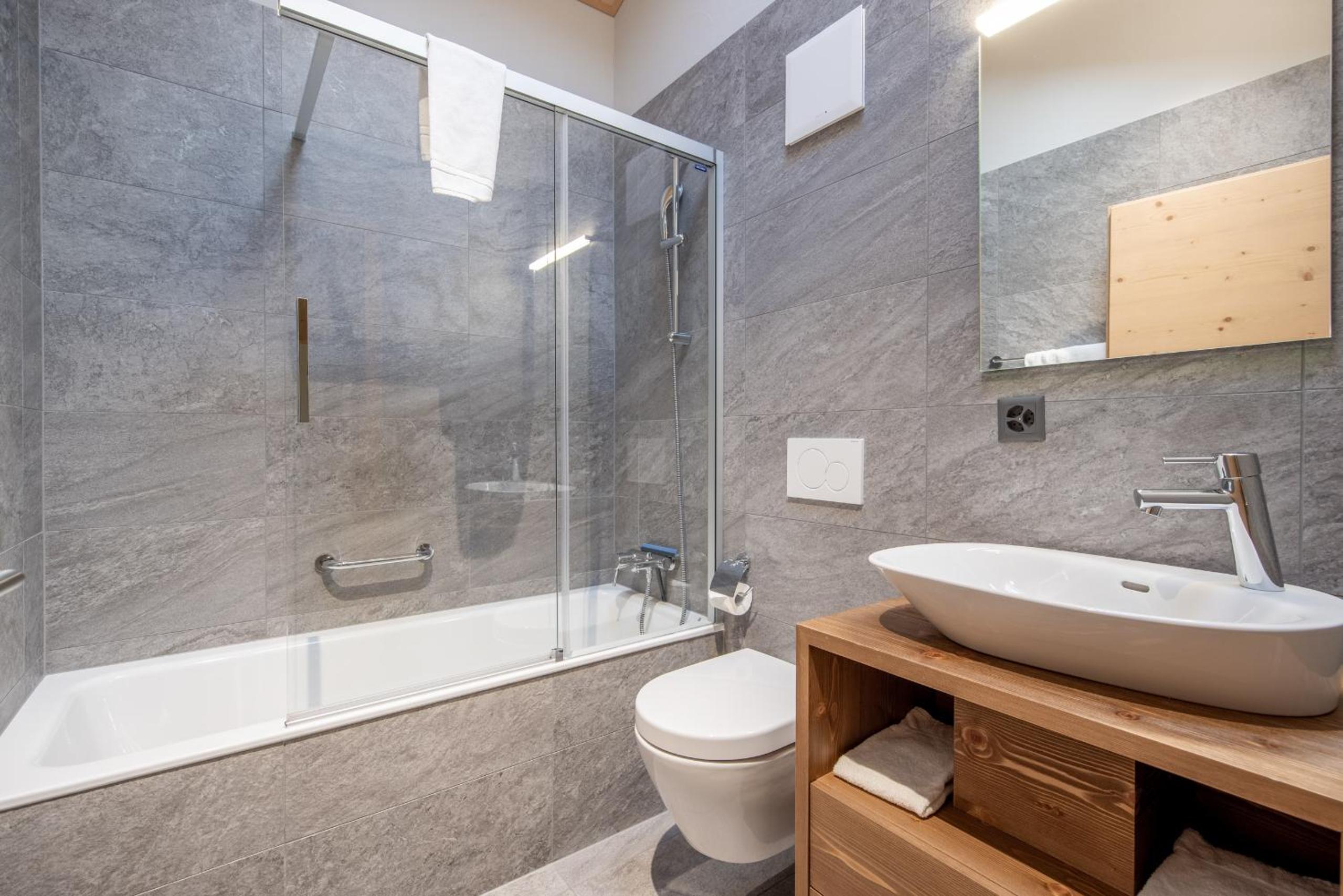 Duplex Two-Bedroom Apartment (6 People)